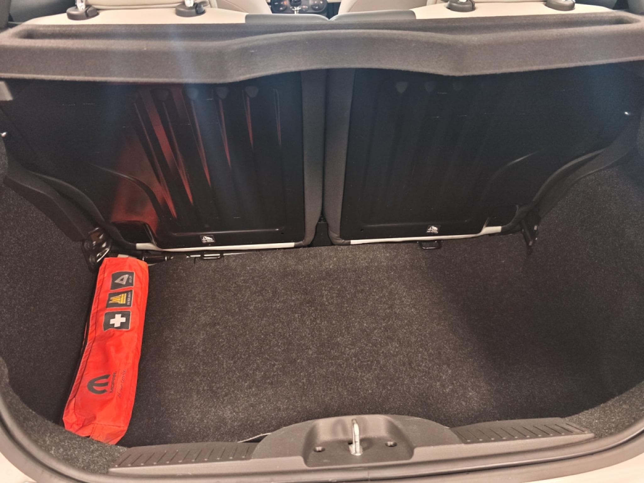 Fiat 500 Dolcevita 1.0 Hybride (2022) - Photo 9