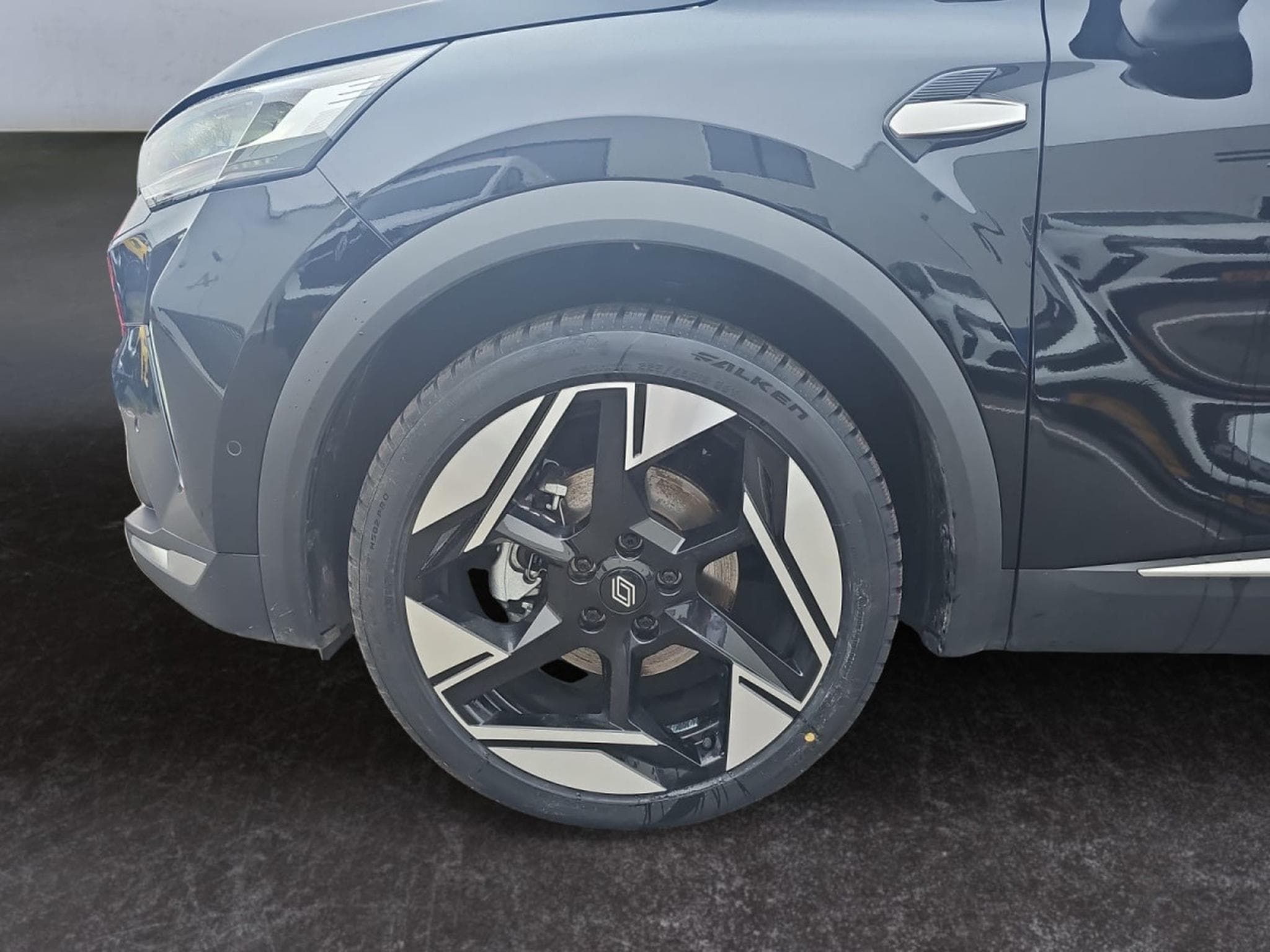 Renault Symbioz Iconic E-Tech full hybrid 145 hp (2025) - Photo 10
