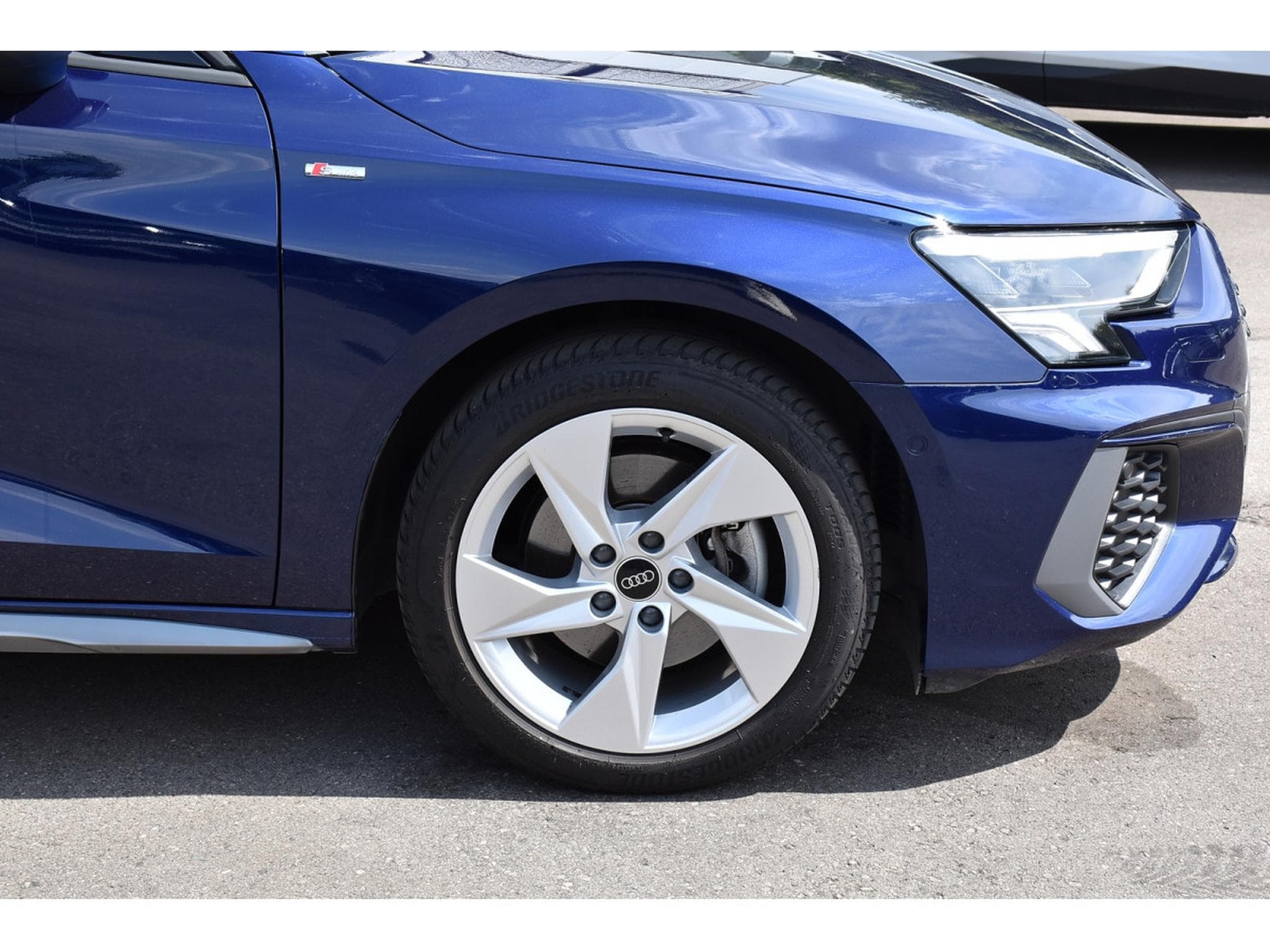 Audi A3 Sportback 40 TFSIe PHEV  S-Line S-Tronic ACC LANE CAM PARK (2023) - Foto 5