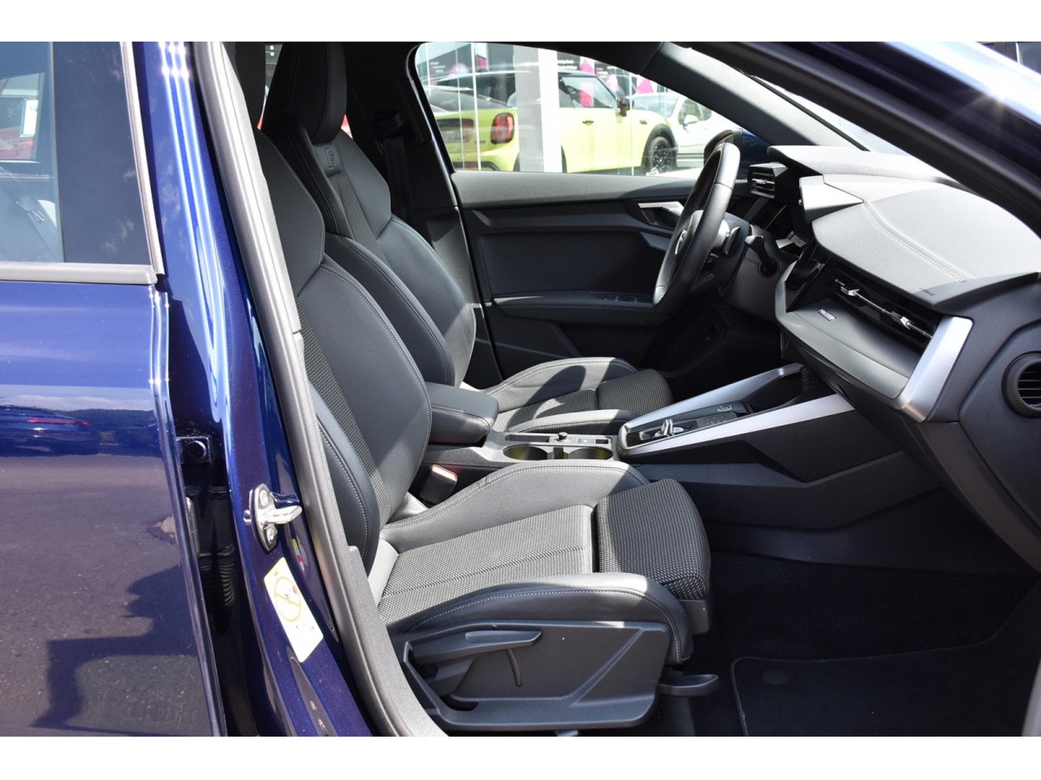 Audi A3 Sportback 40 TFSIe PHEV  S-Line S-Tronic ACC LANE CAM PARK (2023) - Foto 8