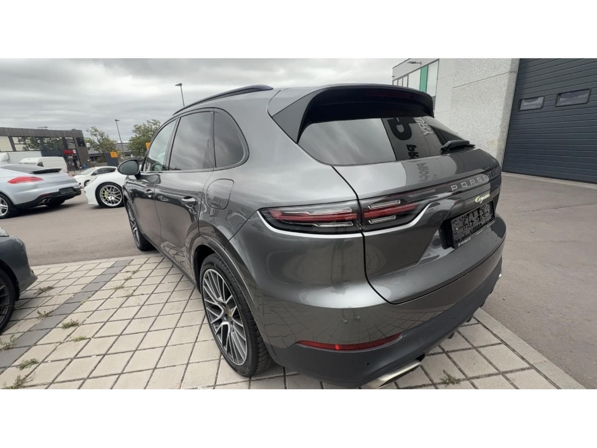 Porsche Cayenne E-HYBRID/Panorama/22/LUFT/*VOLL* (2021) - Photo 11