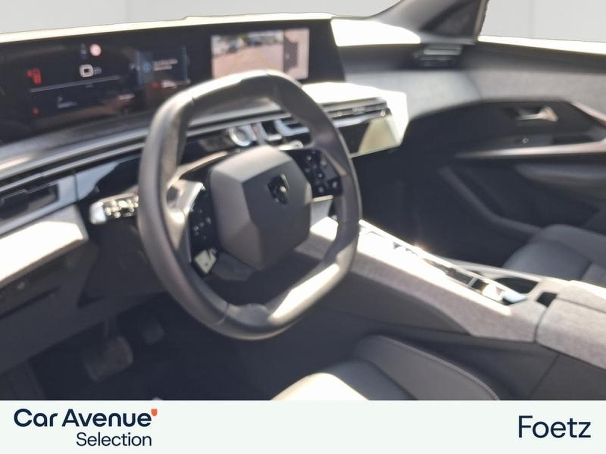 PEUGEOT 5008 Hybrid 136ch Allure e-DCS6 (2025) - Foto 6