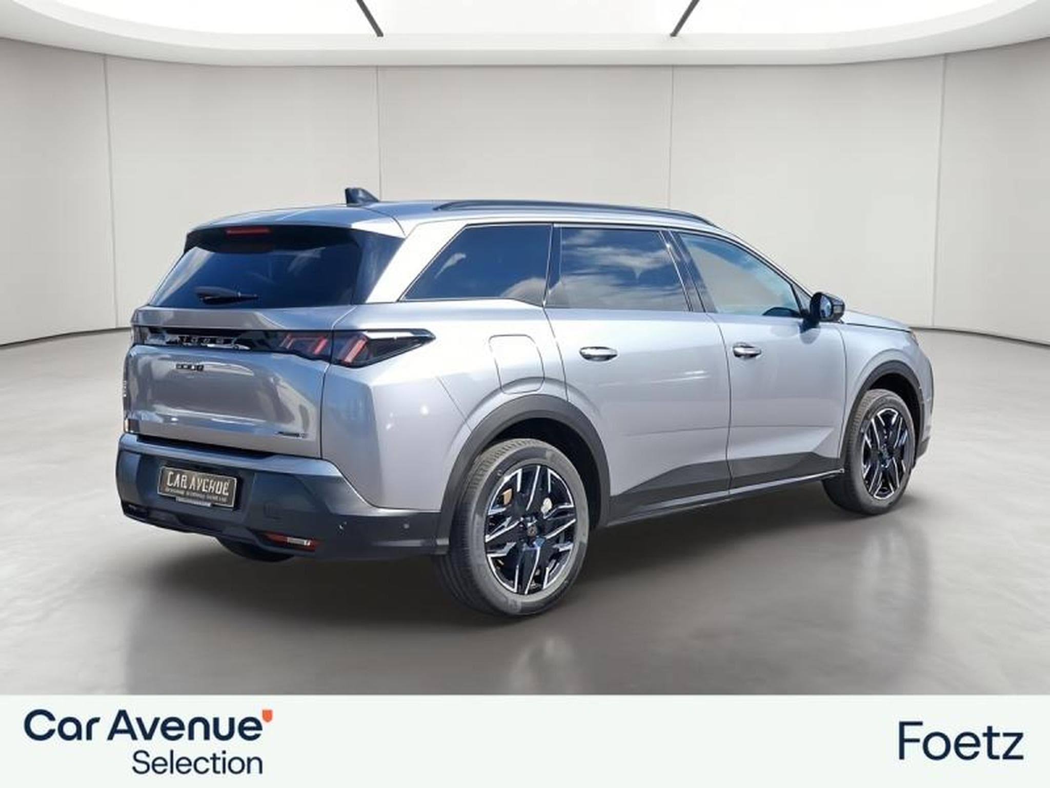 PEUGEOT 5008 Hybrid 136ch Allure e-DCS6 (2025) - Foto 7