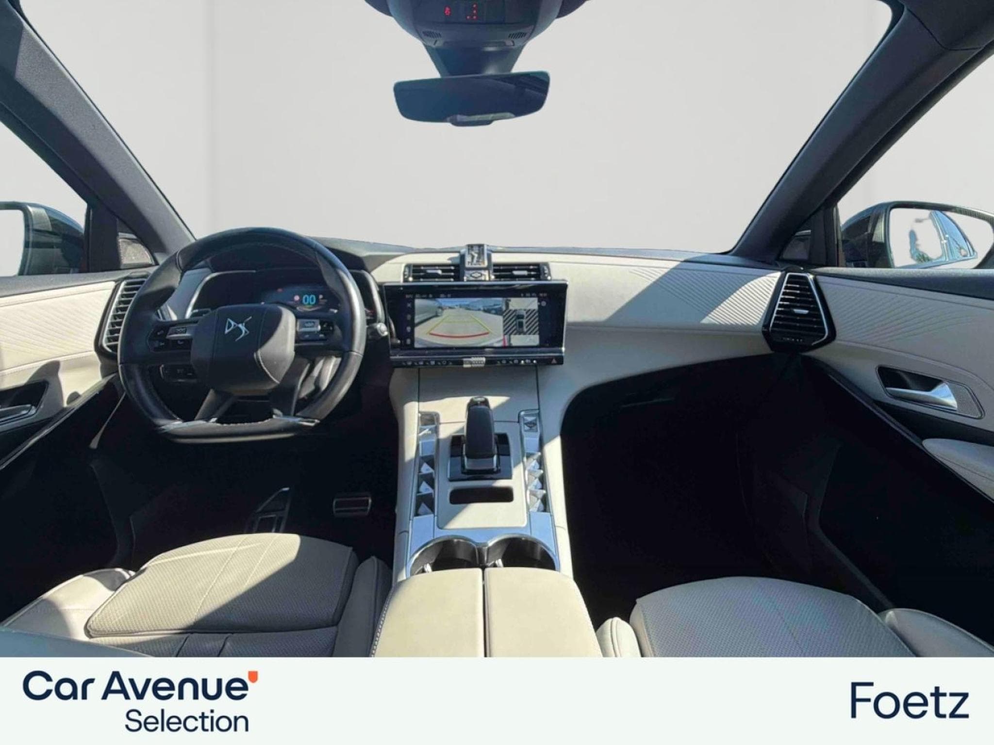 DS Automobiles DS7 E-TENSE 4x4 360ch La Premiere (2022) - Foto 3