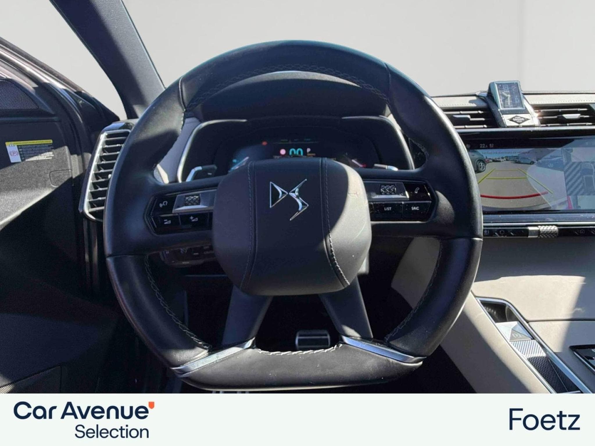 DS Automobiles DS7 E-TENSE 4x4 360ch La Premiere (2022) - Foto 6