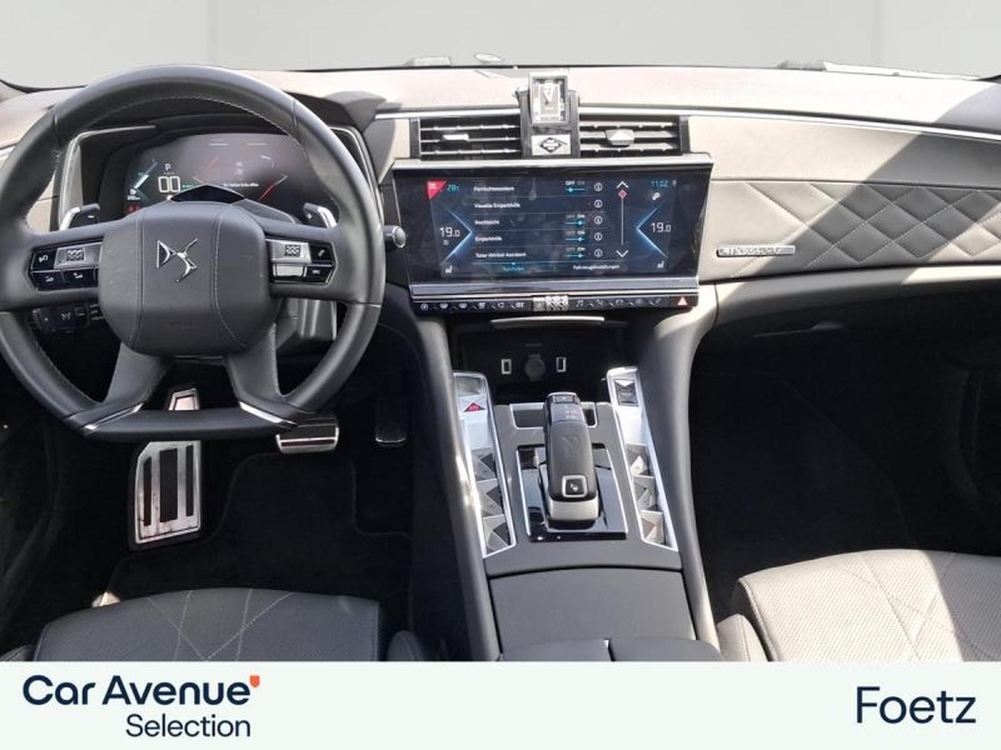 DS Automobiles DS9 Hybrid E-Tense 225ch Rivoli+ (2021) - Photo 3