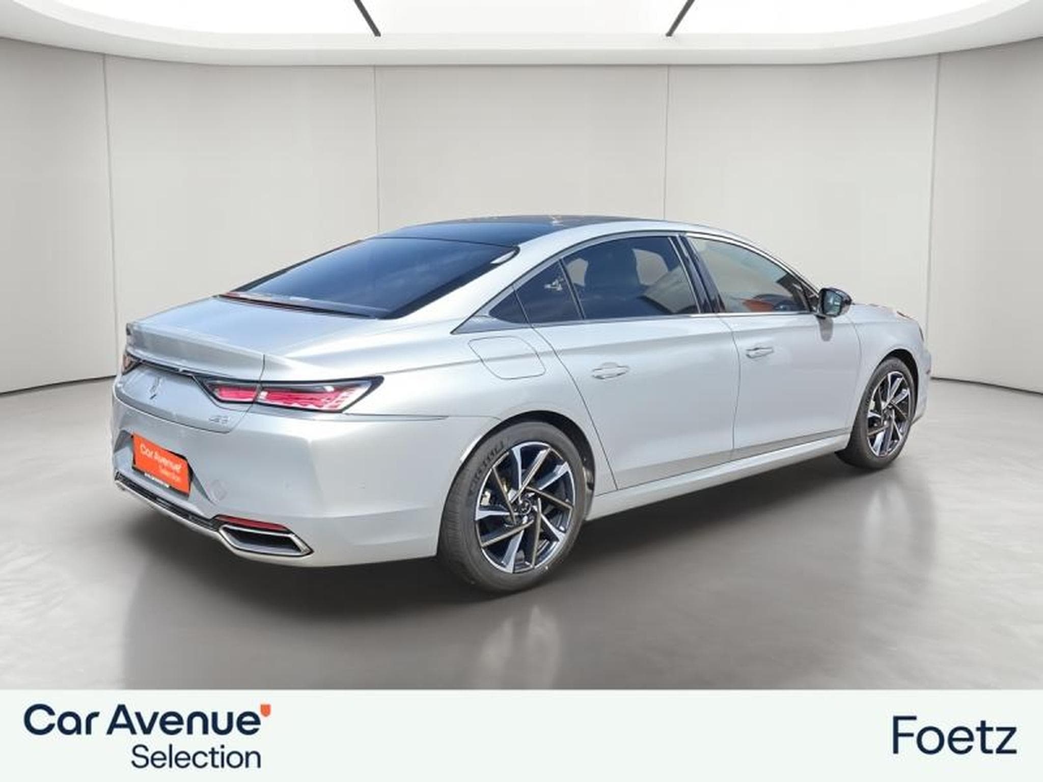 DS Automobiles DS9 Hybrid E-Tense 225ch Rivoli+ (2021) - Photo 7