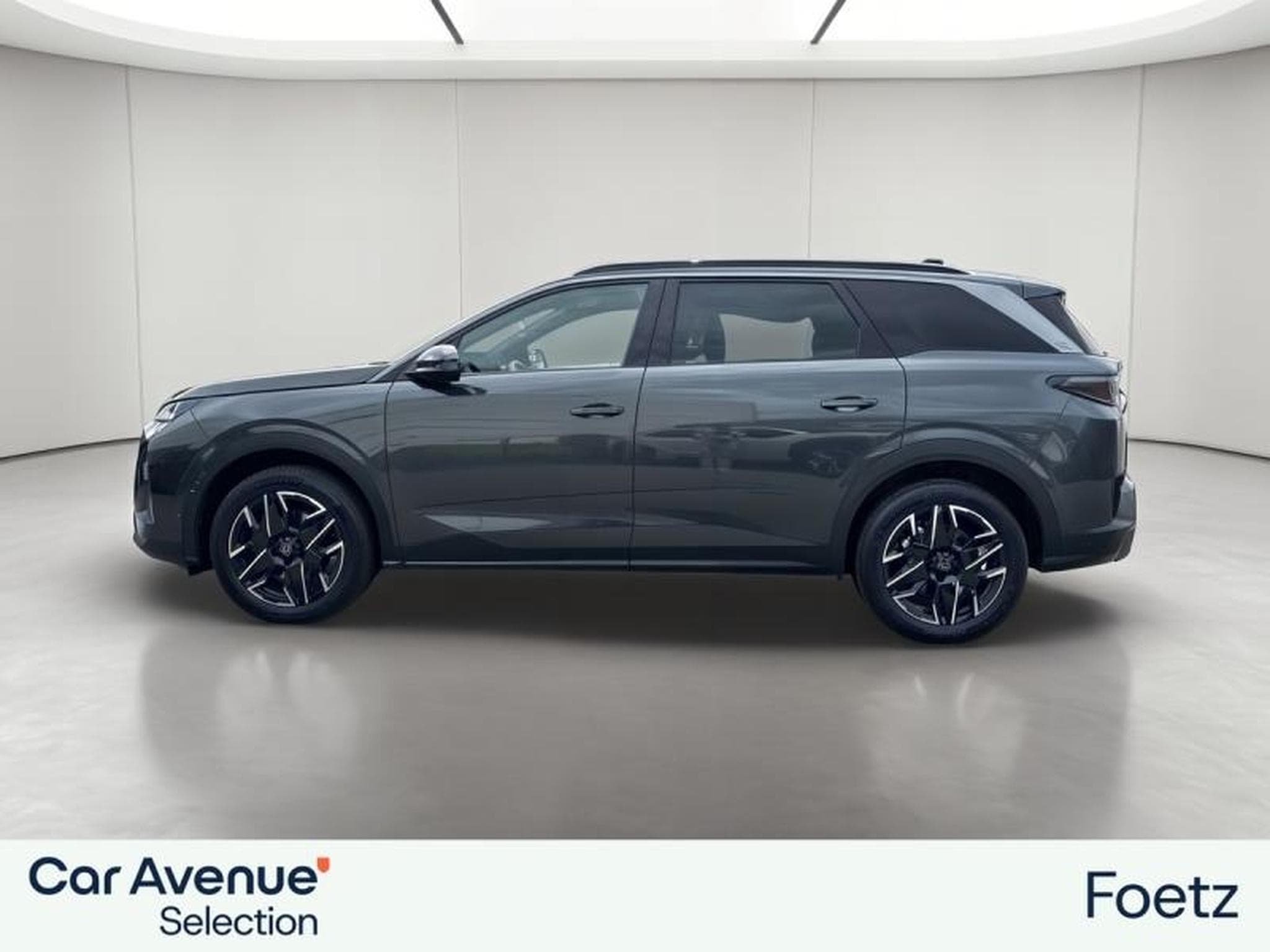 PEUGEOT 5008 Hybrid 145ch Allure e-DCS6 (2025) - Foto 2