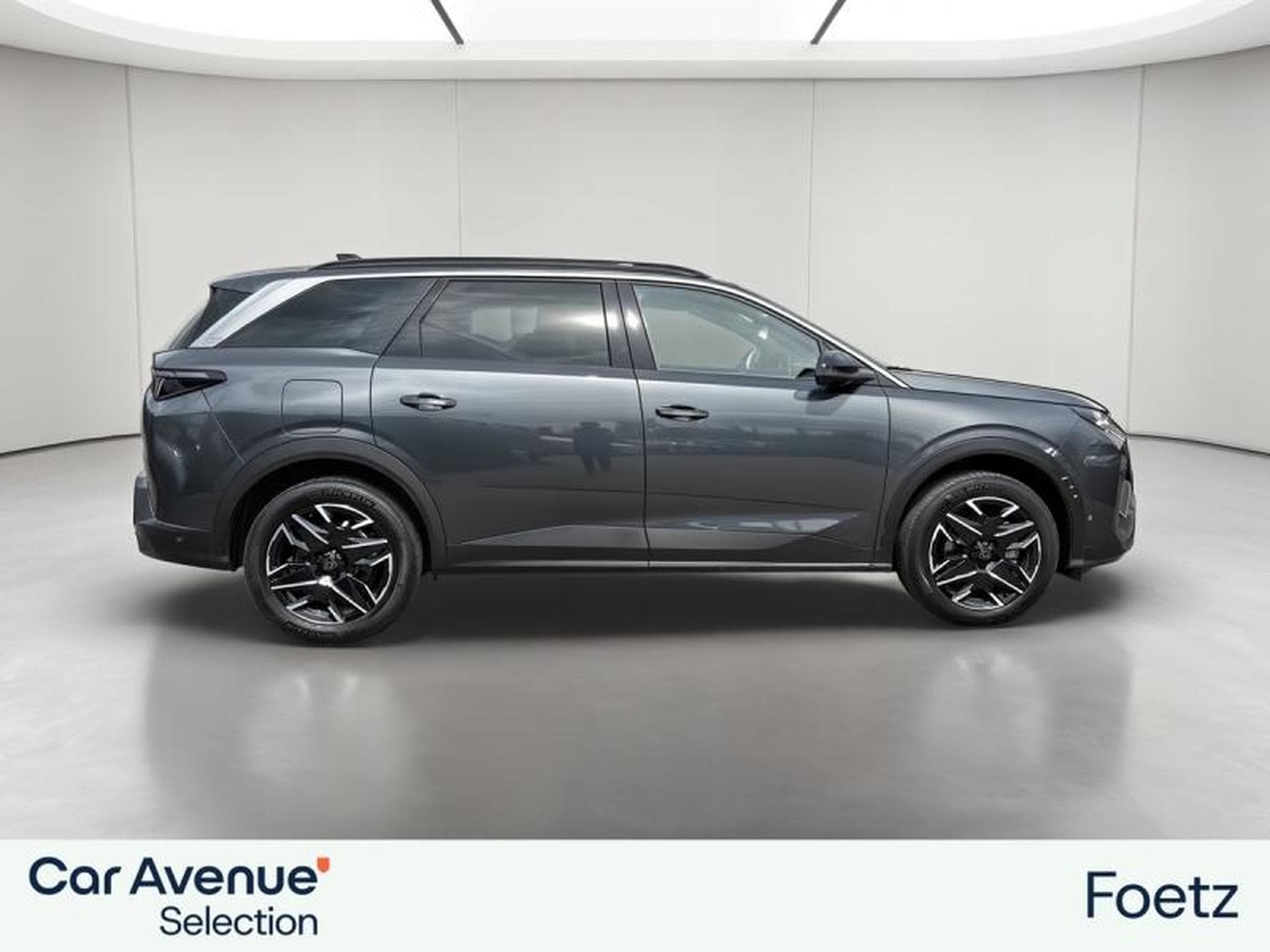 PEUGEOT 5008 Hybrid 145ch Allure e-DCS6 (2025) - Foto 5