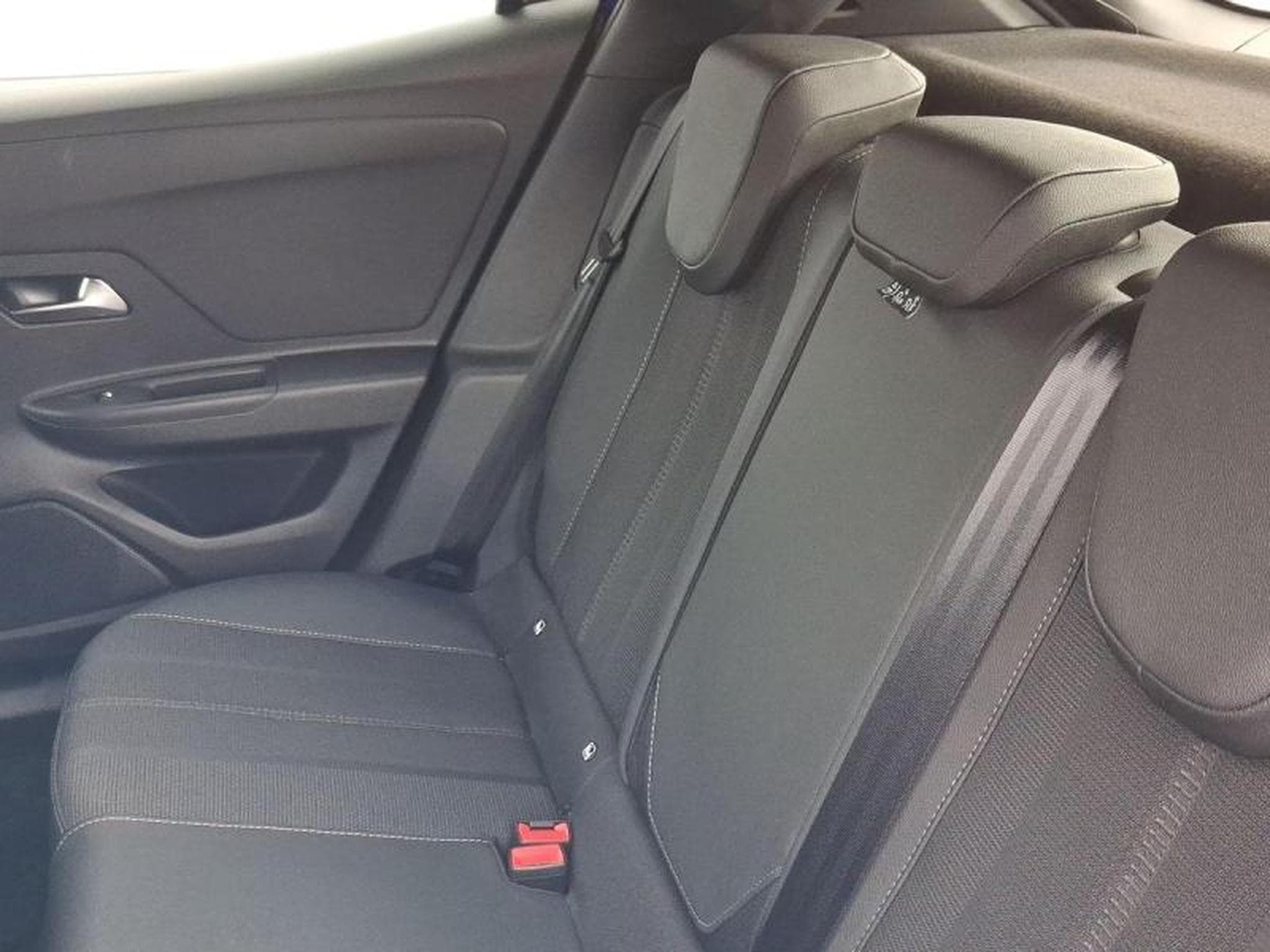 OPEL Mokka 1.2 Turbo Hybrid 145ch GS e-DCT6 (2025) - Foto 7