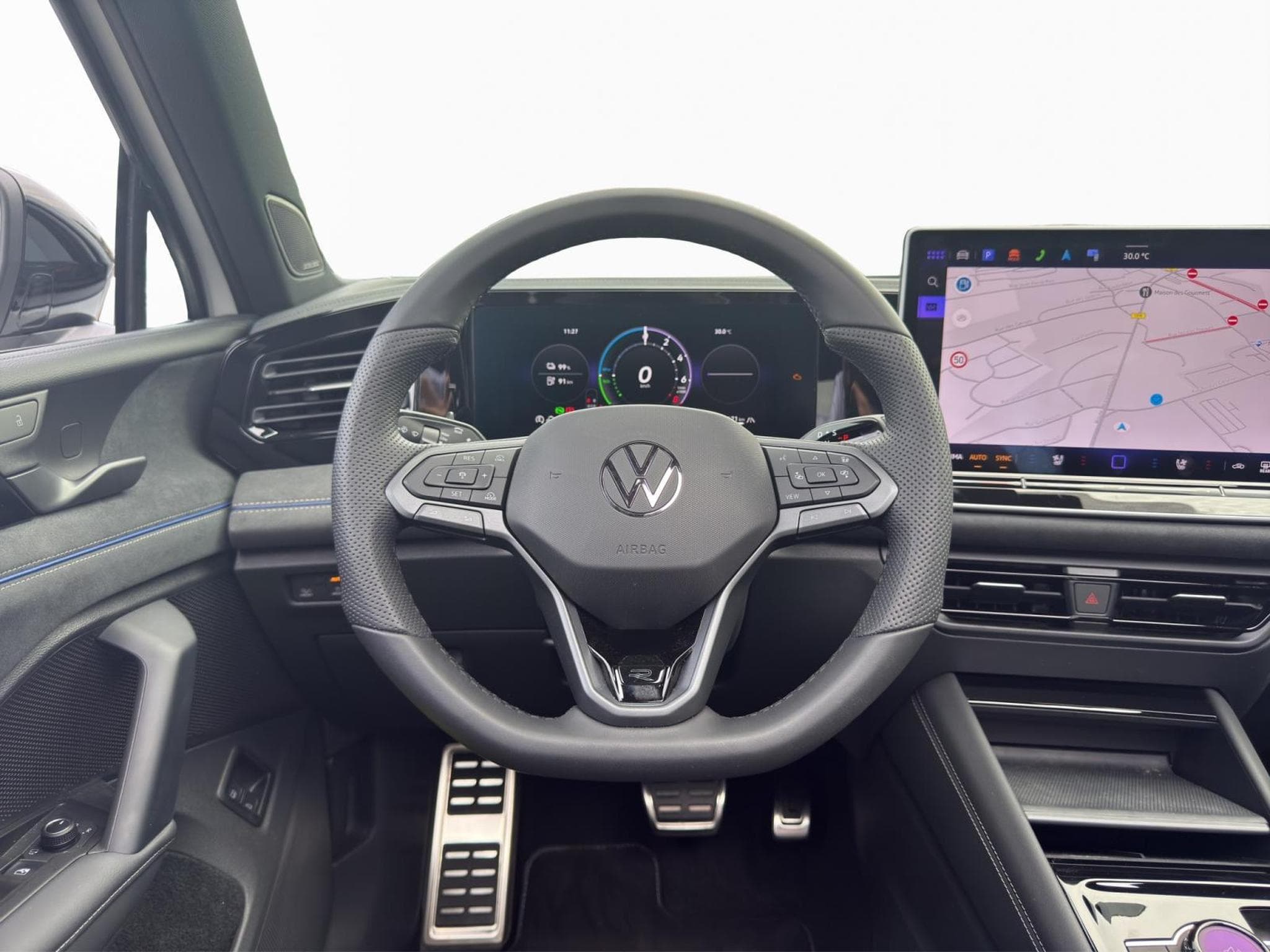 VW Tiguan R-Line eHybrid 200kW (2026) - Photo 10