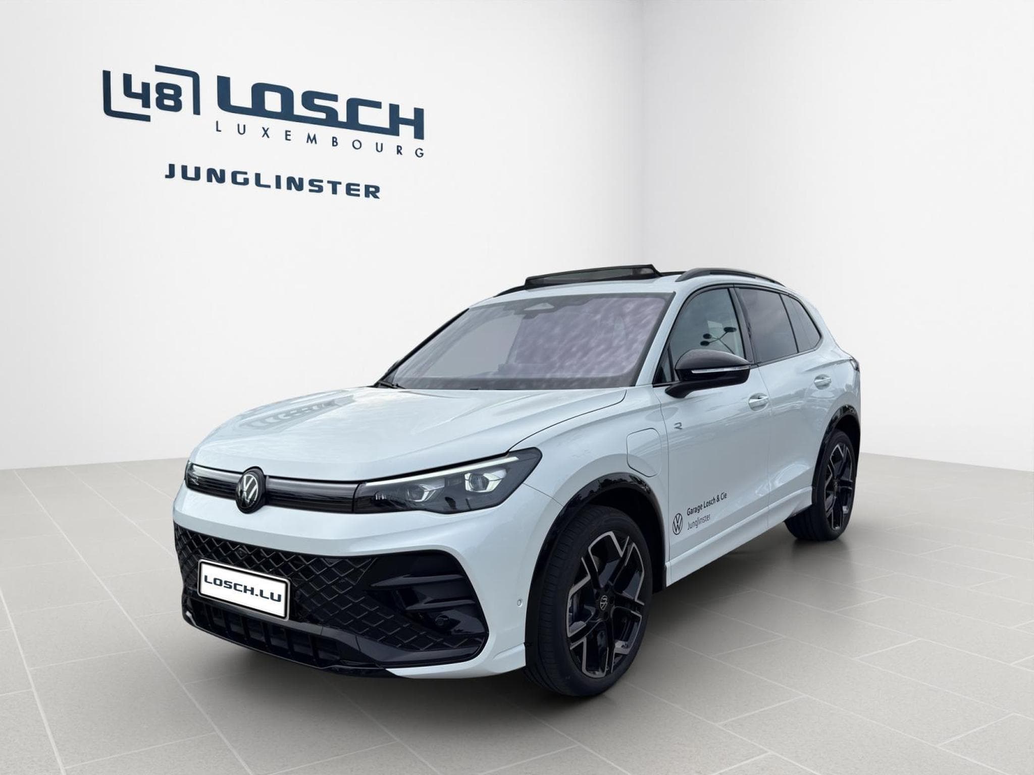 VW Tiguan R-Line eHybrid 200kW (2026) - Photo 3