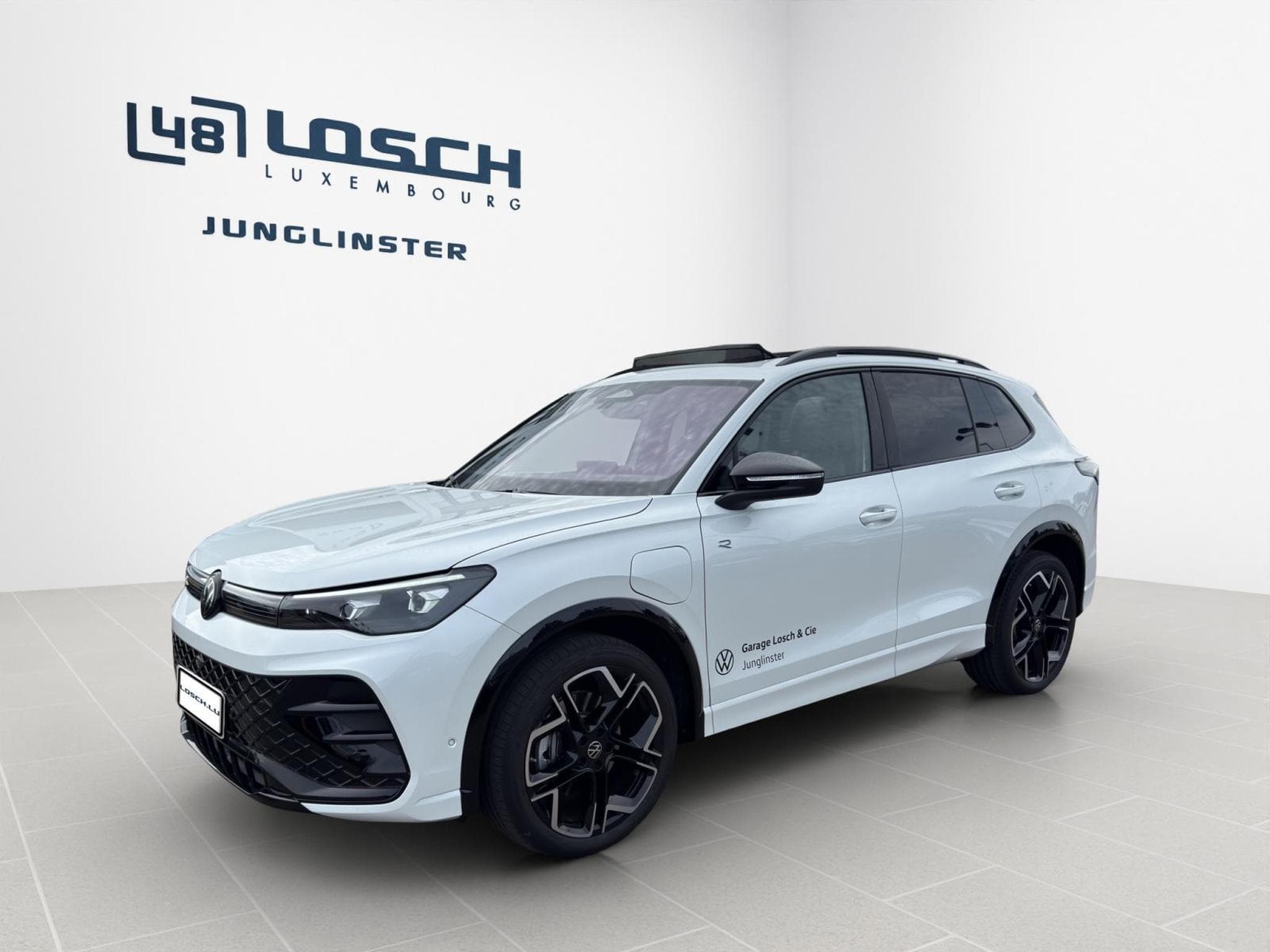 VW Tiguan R-Line eHybrid 200kW (2026) - Photo 4