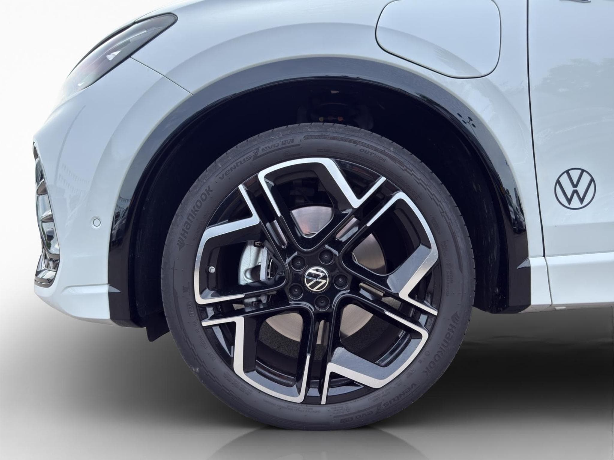 VW Tiguan R-Line eHybrid 200kW (2026) - Photo 8