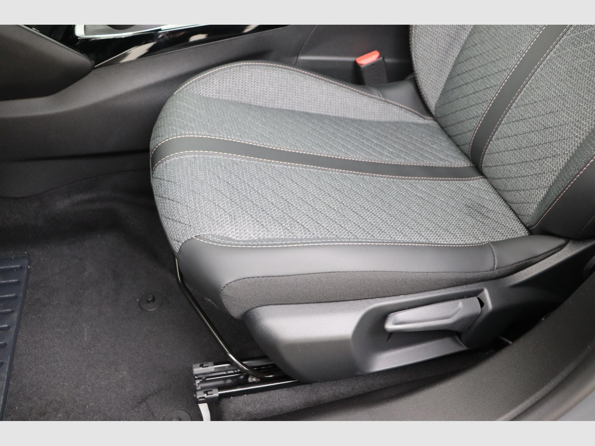 Peugeot 2008 Allure (2026) - Photo 15