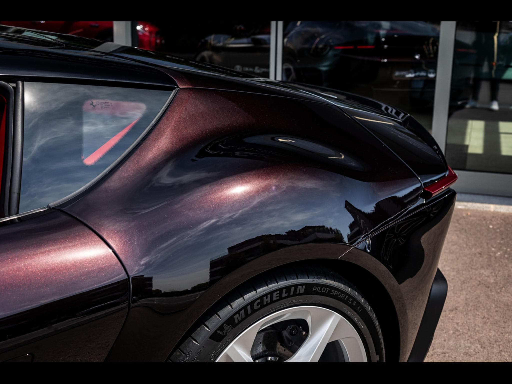 Ferrari 12Cilindri 6.5 V12 (830 CH) – NERO PUROSANGUE - PPF (2026) - Photo 25