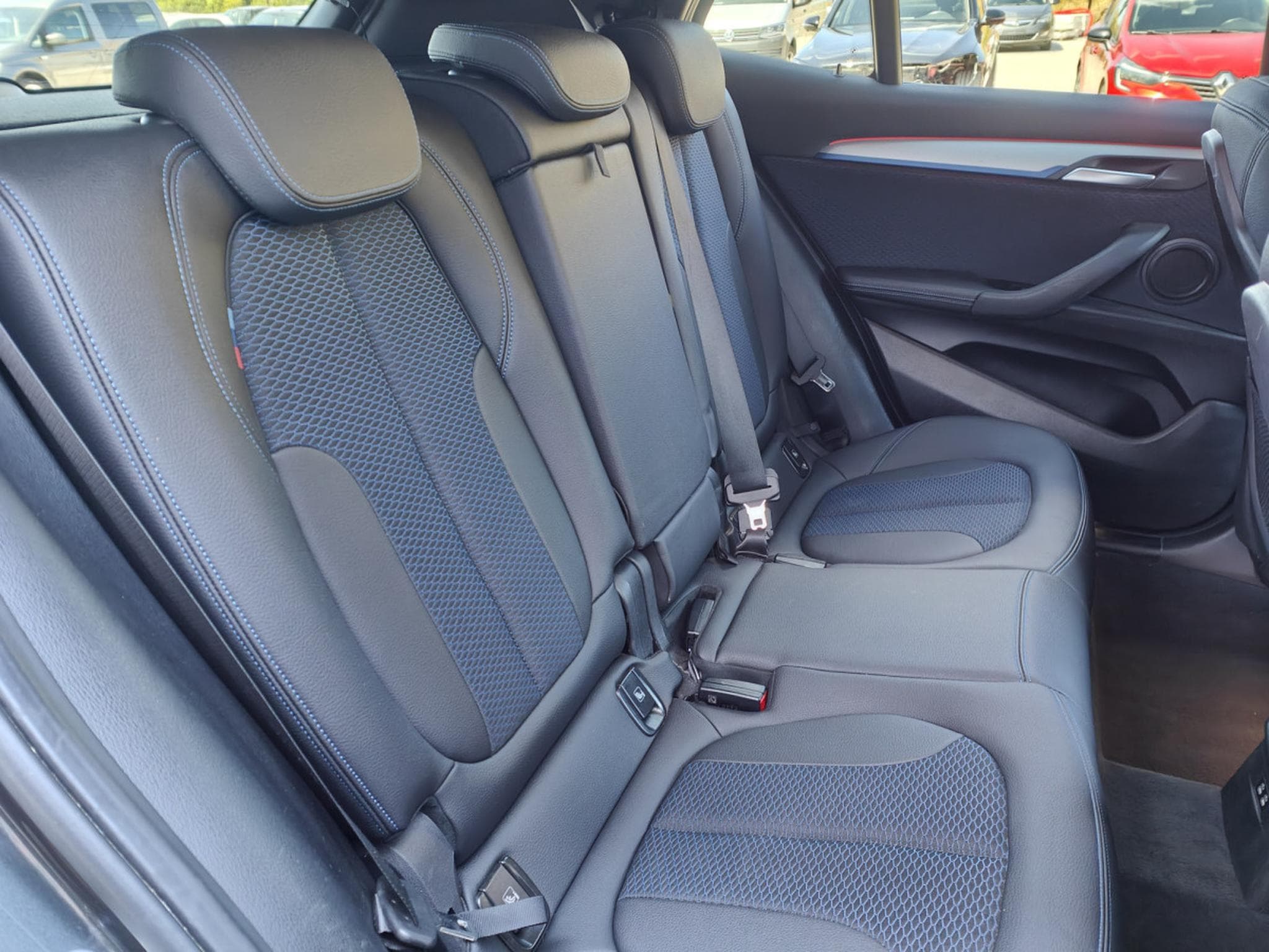 BMW X2 SDRIVE18i PACK M GPS CAMERA CARPLAY SIEGES CHAUFFANTS (2021) - Photo 8