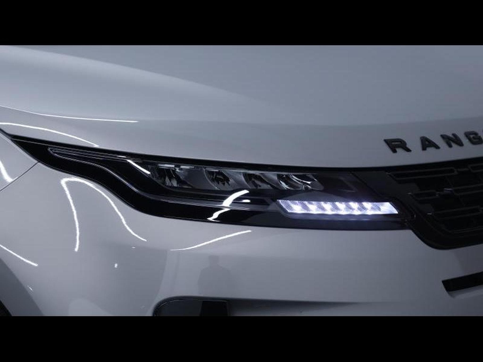 Land-Rover Range Rover Evoque P160 FWD S (2026) - Foto 8