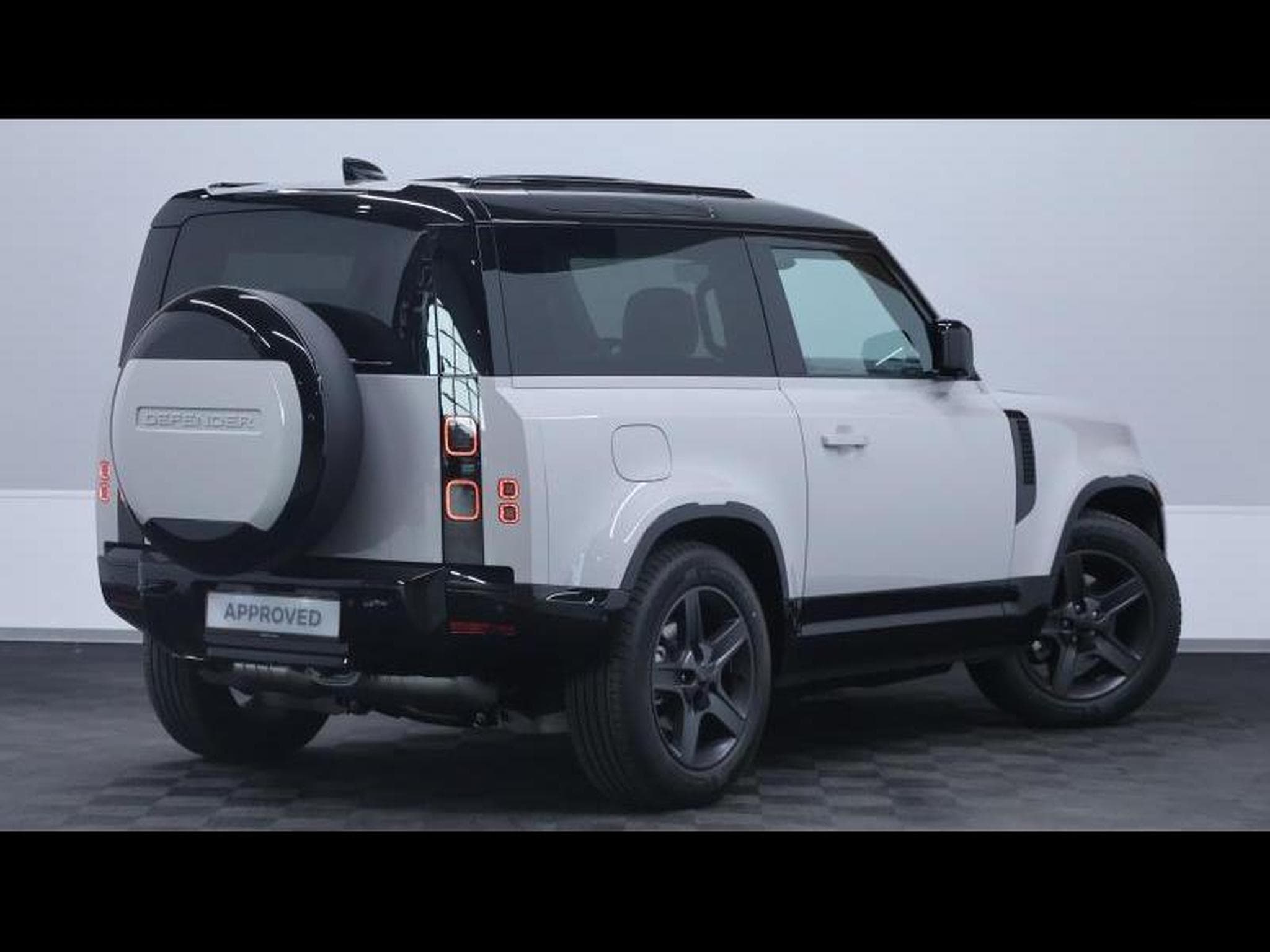 Land-Rover Defender 90 D250 X-Dynamic SE (2026) - Foto 5