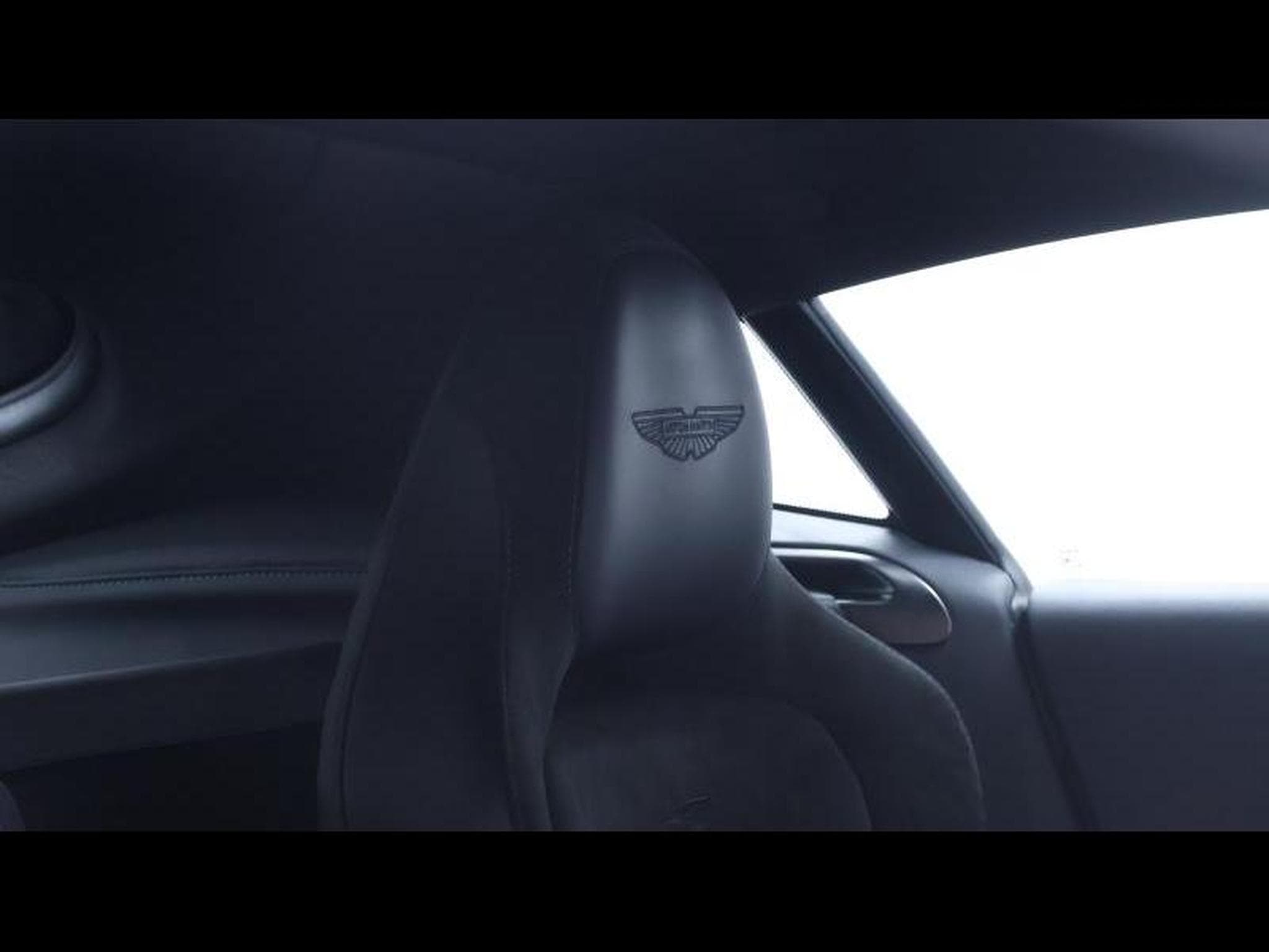 Aston-Martin V8 Vantage S 680ch *Xenon Grey (2026) - Foto 15