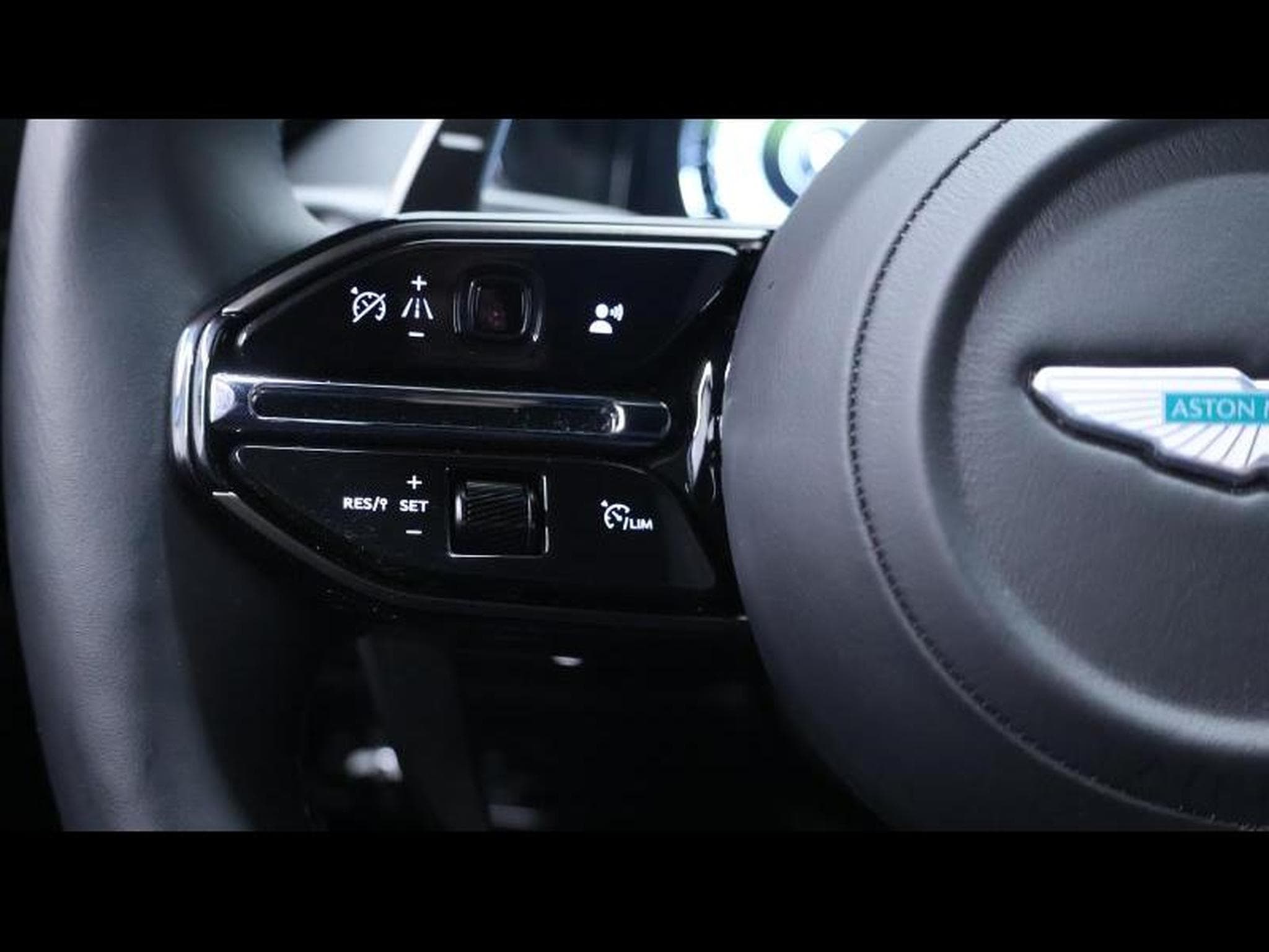 Aston-Martin V8 Vantage S 680ch *Xenon Grey (2026) - Foto 20
