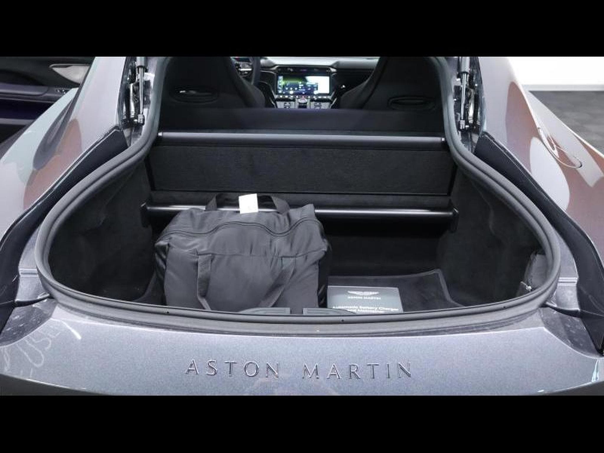 Aston-Martin V8 Vantage S 680ch *Xenon Grey (2026) - Foto 7