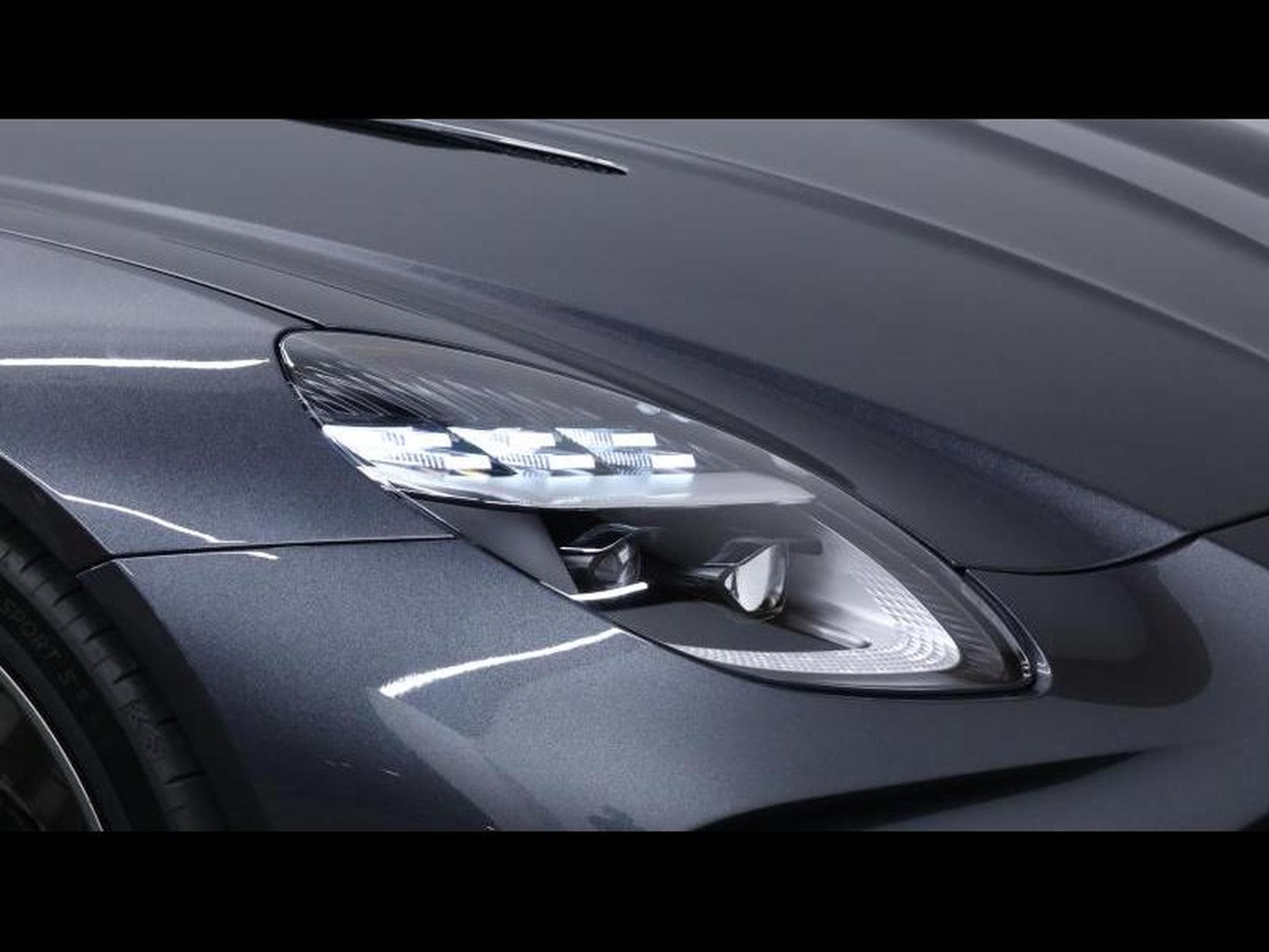 Aston-Martin V8 Vantage S 680ch *Xenon Grey (2026) - Foto 8