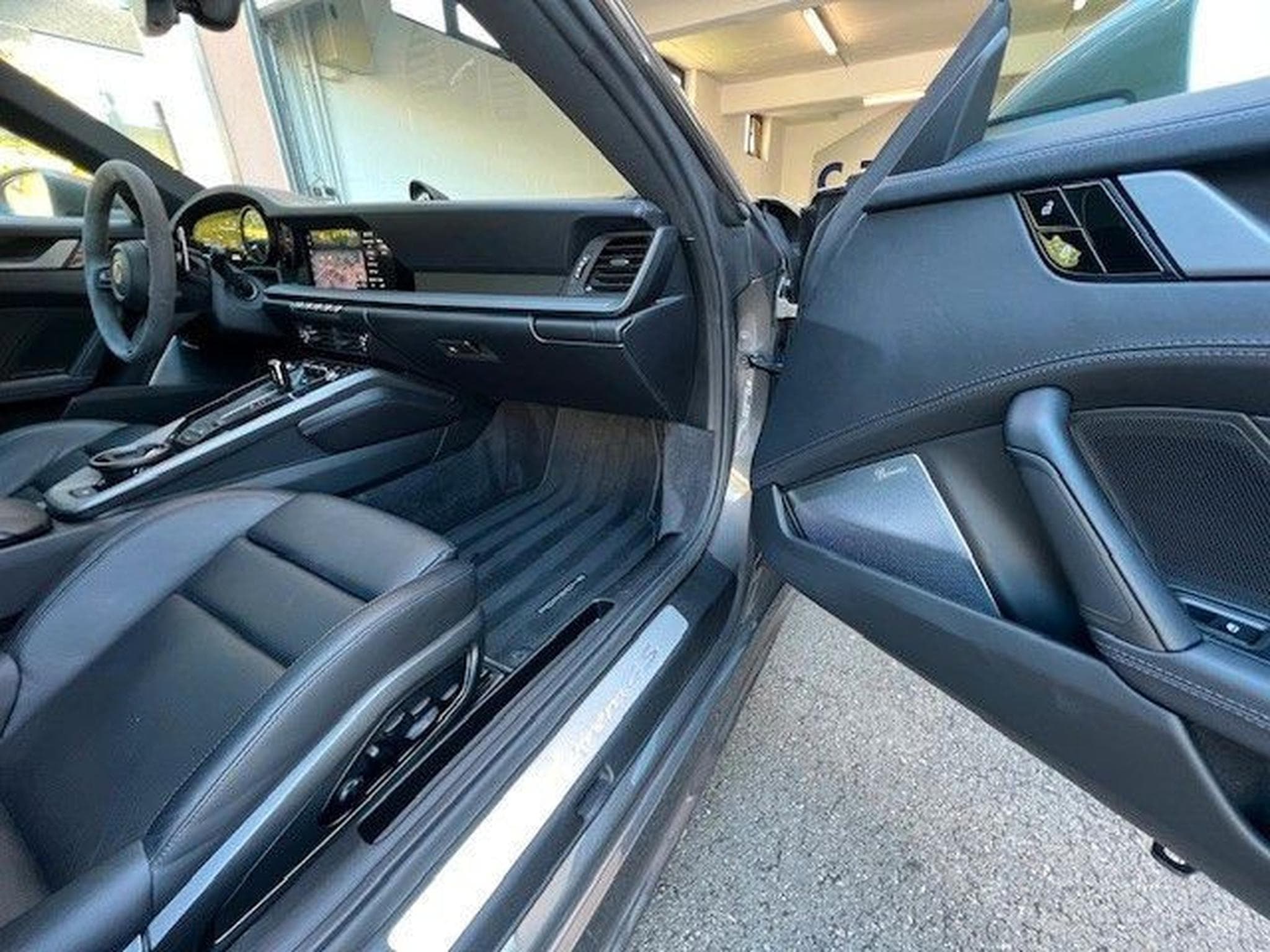 Porsche 911 911 Carrera 4S - SportDesign - Pano - Burgmaster - SHD (2019) - Photo 19