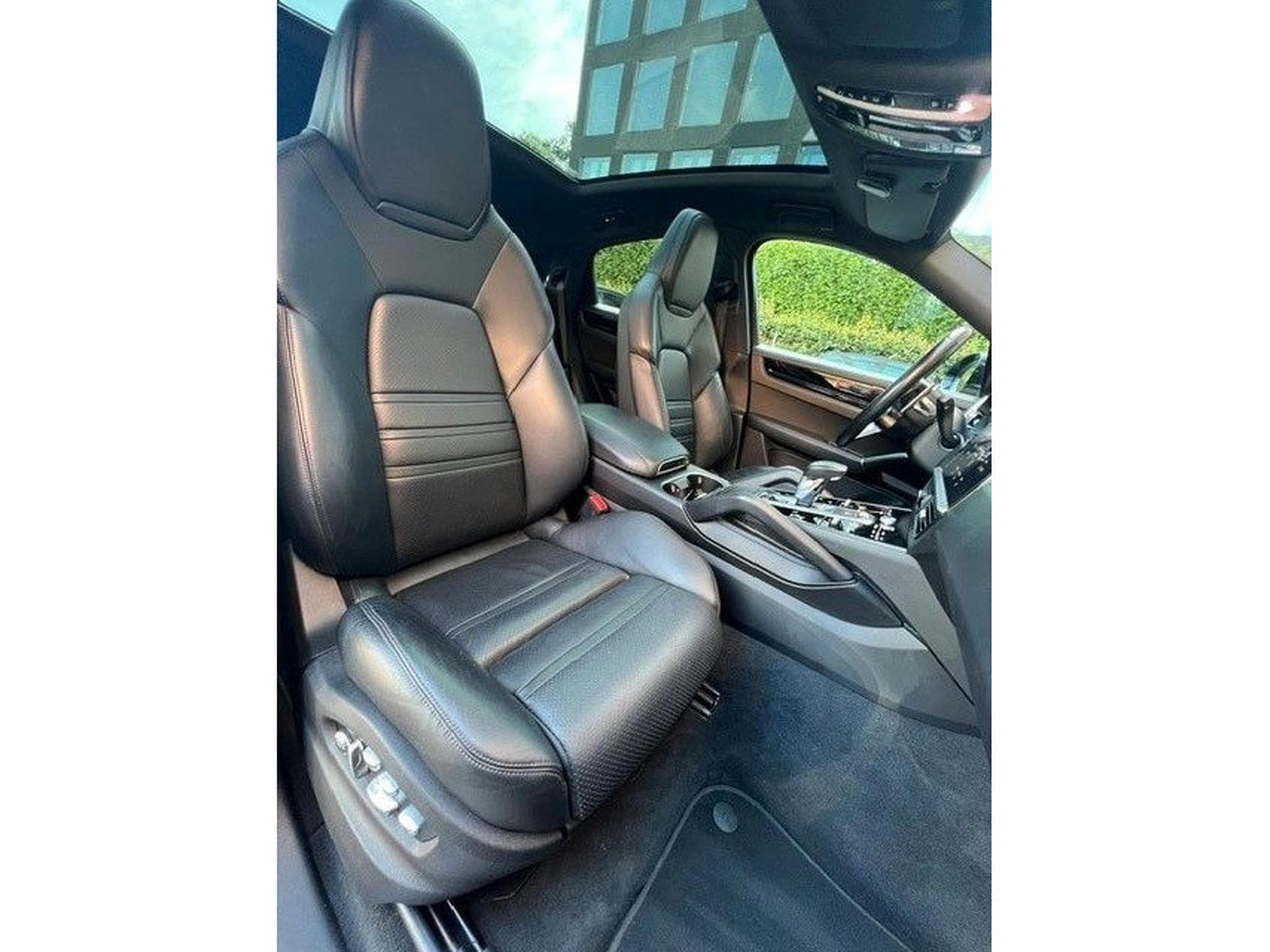 Porsche Cayenne Coupe S /VOLL /panorama /AHK (2020) - Photo 15