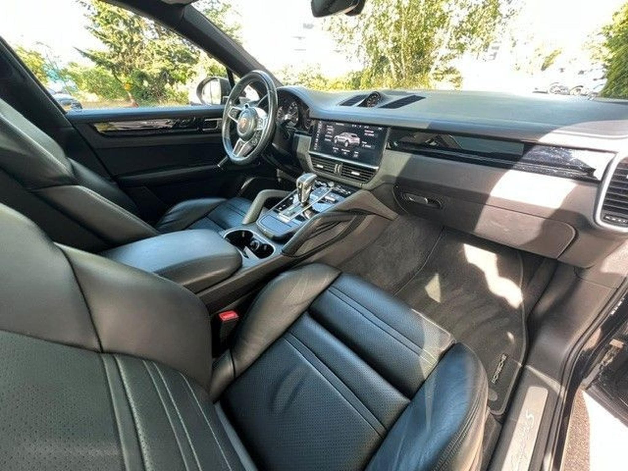 Porsche Cayenne Coupe S /VOLL /panorama /AHK (2020) - Photo 17