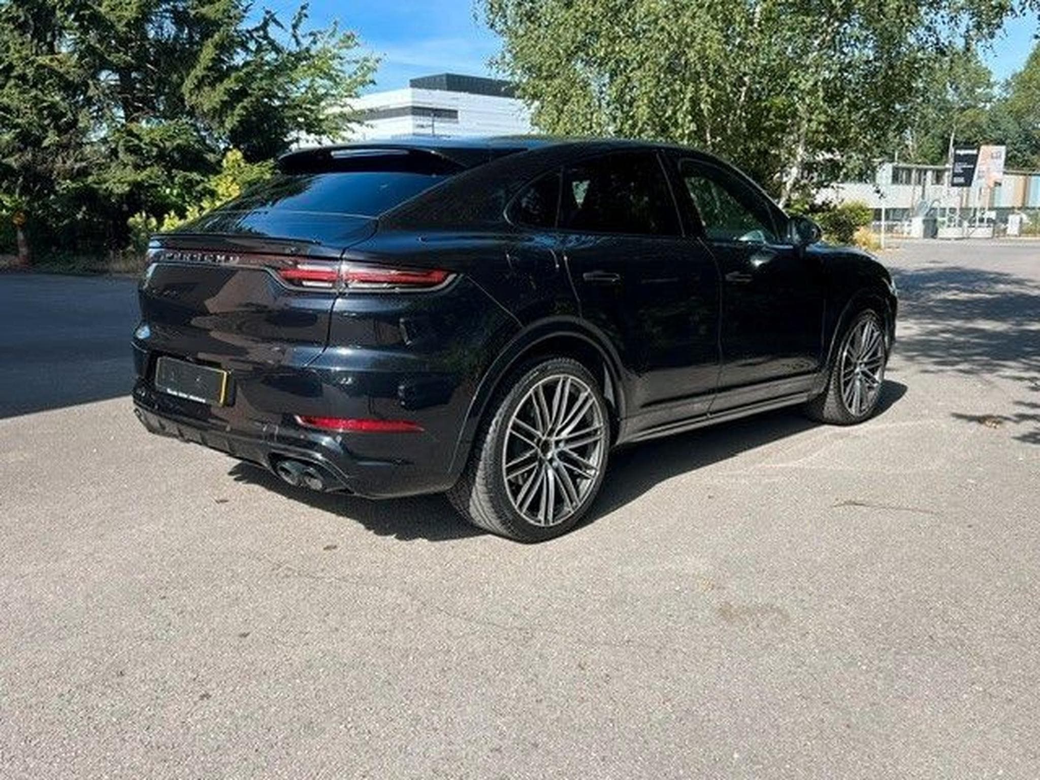 Porsche Cayenne Coupe S /VOLL /panorama /AHK (2020) - Photo 21