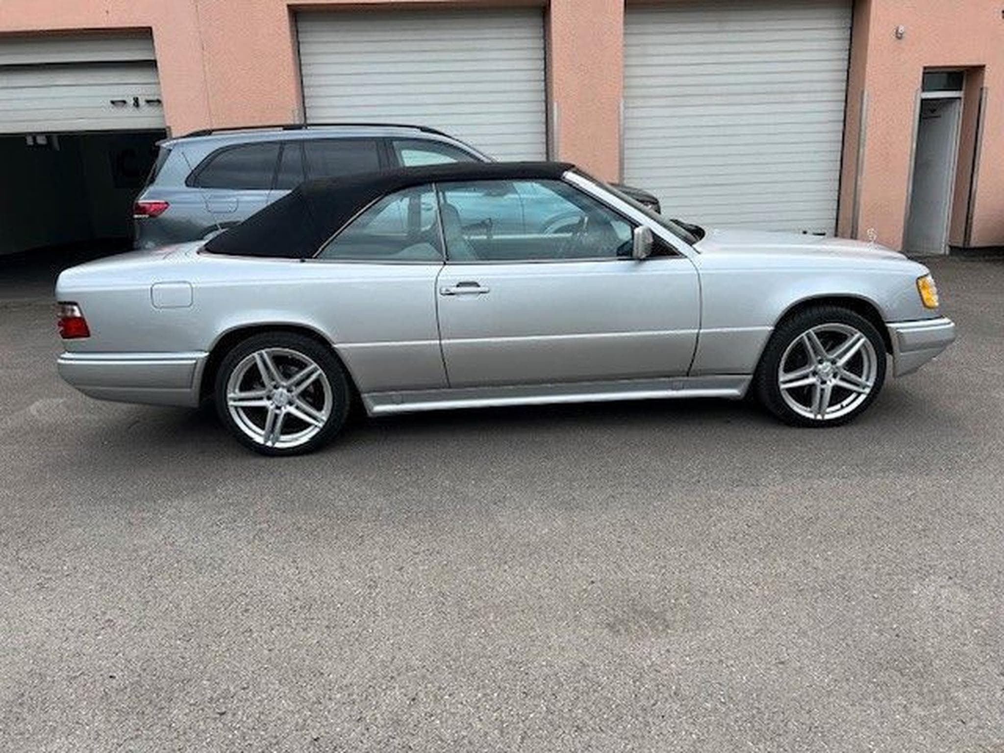 Mercedes E 320 AMG Line -  W124 (1995) - Photo 25