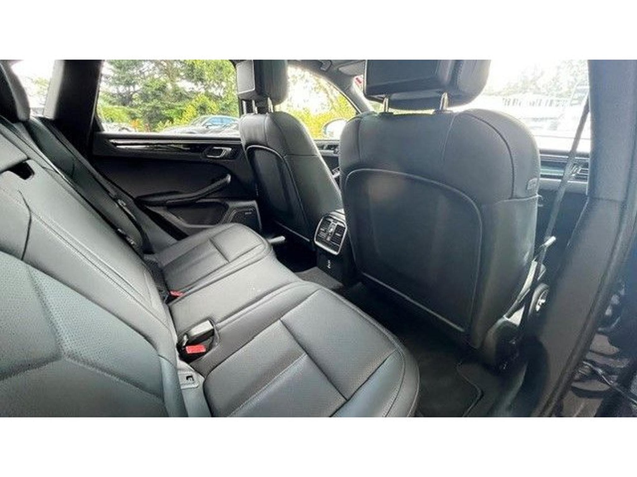 Porsche Macan S - panorama - AHK - VOLL (2020) - Photo 18