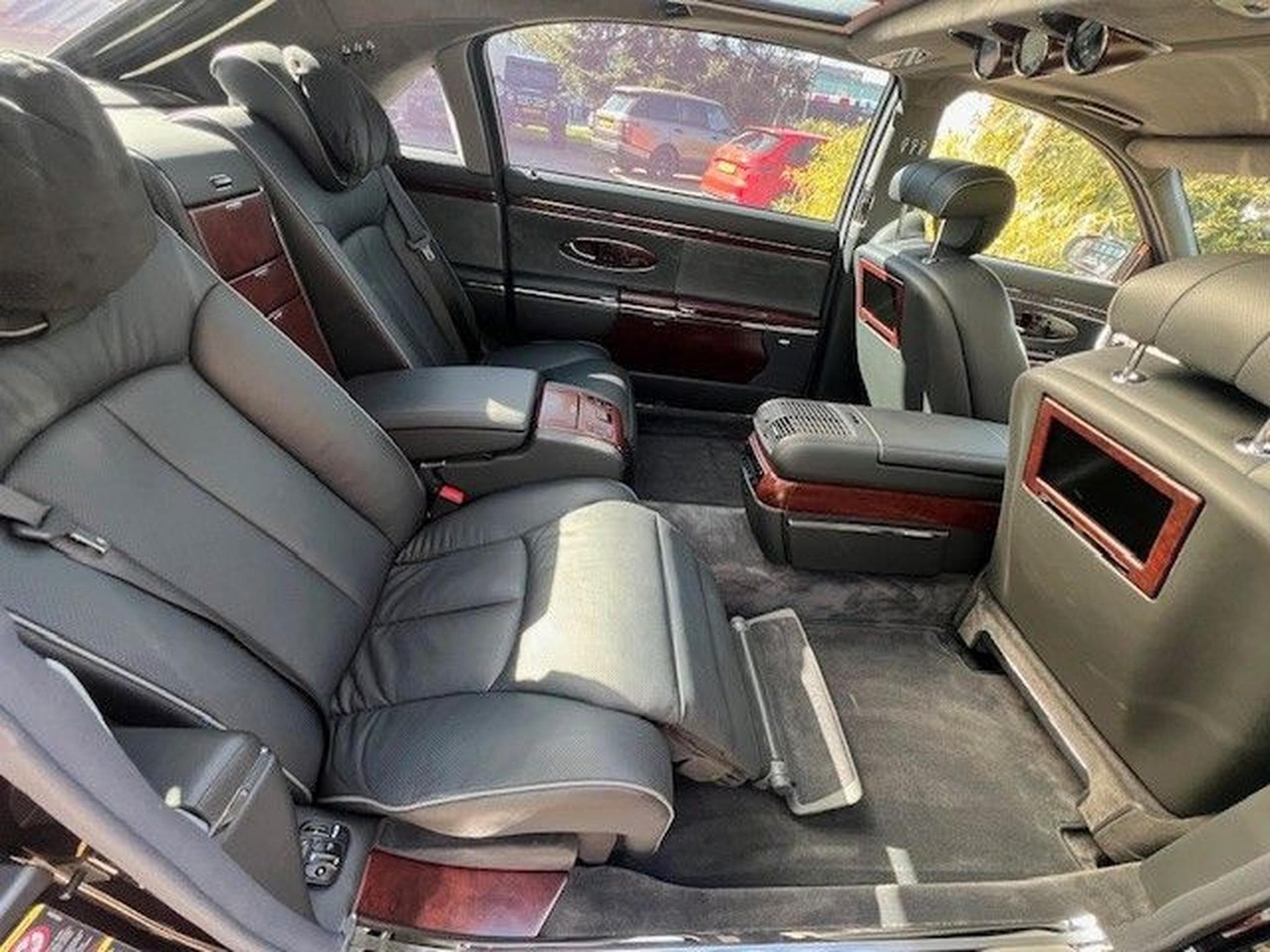 Maybach 62 - 23000km - 1H - Magic Sky -Perfect Condition (2007) - Photo 15