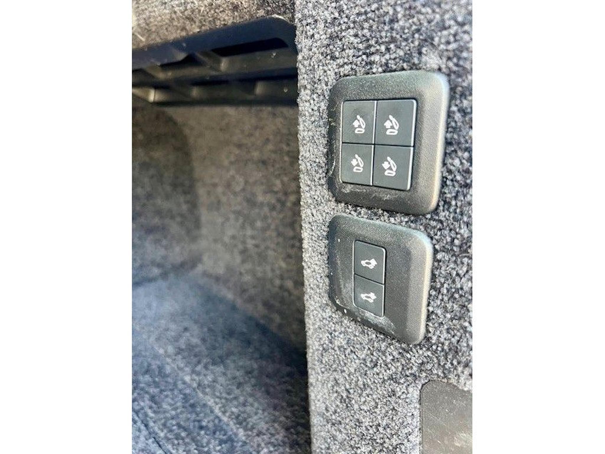 Land-Rover Range Rover 3.0 D350 Vogue - VOLL (2020) - Photo 14