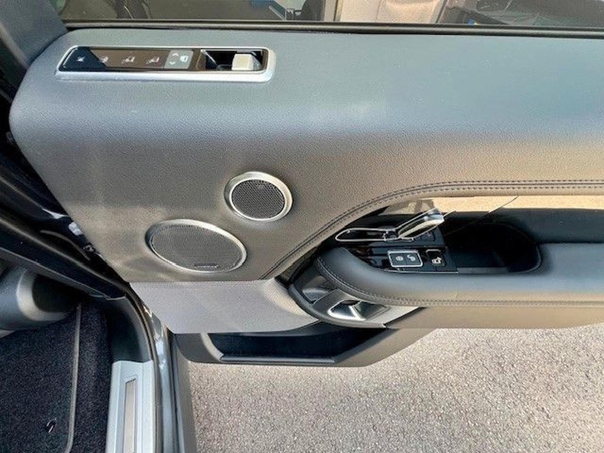 Land-Rover Range Rover 3.0 D350 Vogue - VOLL (2020) - Photo 16