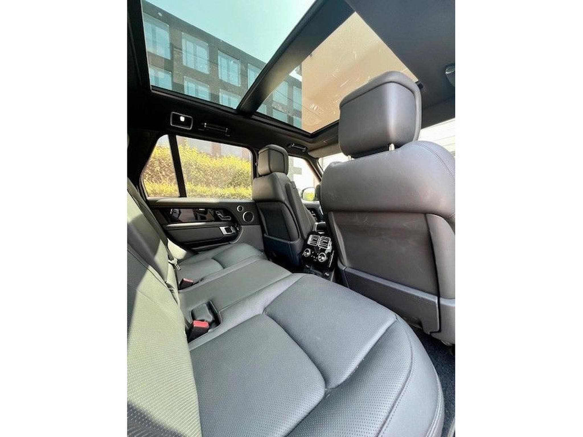 Land-Rover Range Rover 3.0 D350 Vogue - VOLL (2020) - Photo 18