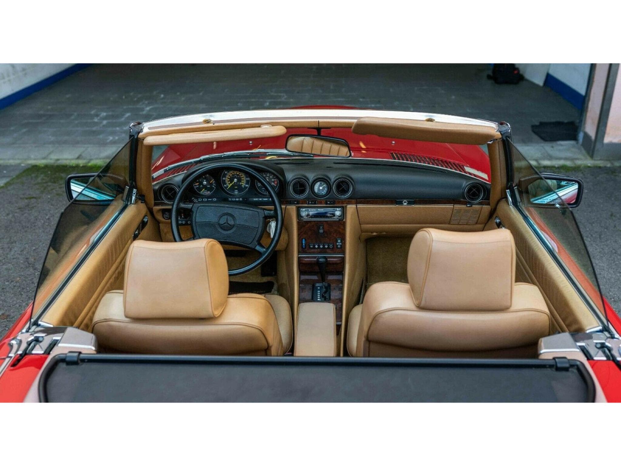 Mercedes SL 560 R107 (1987) - Photo 20