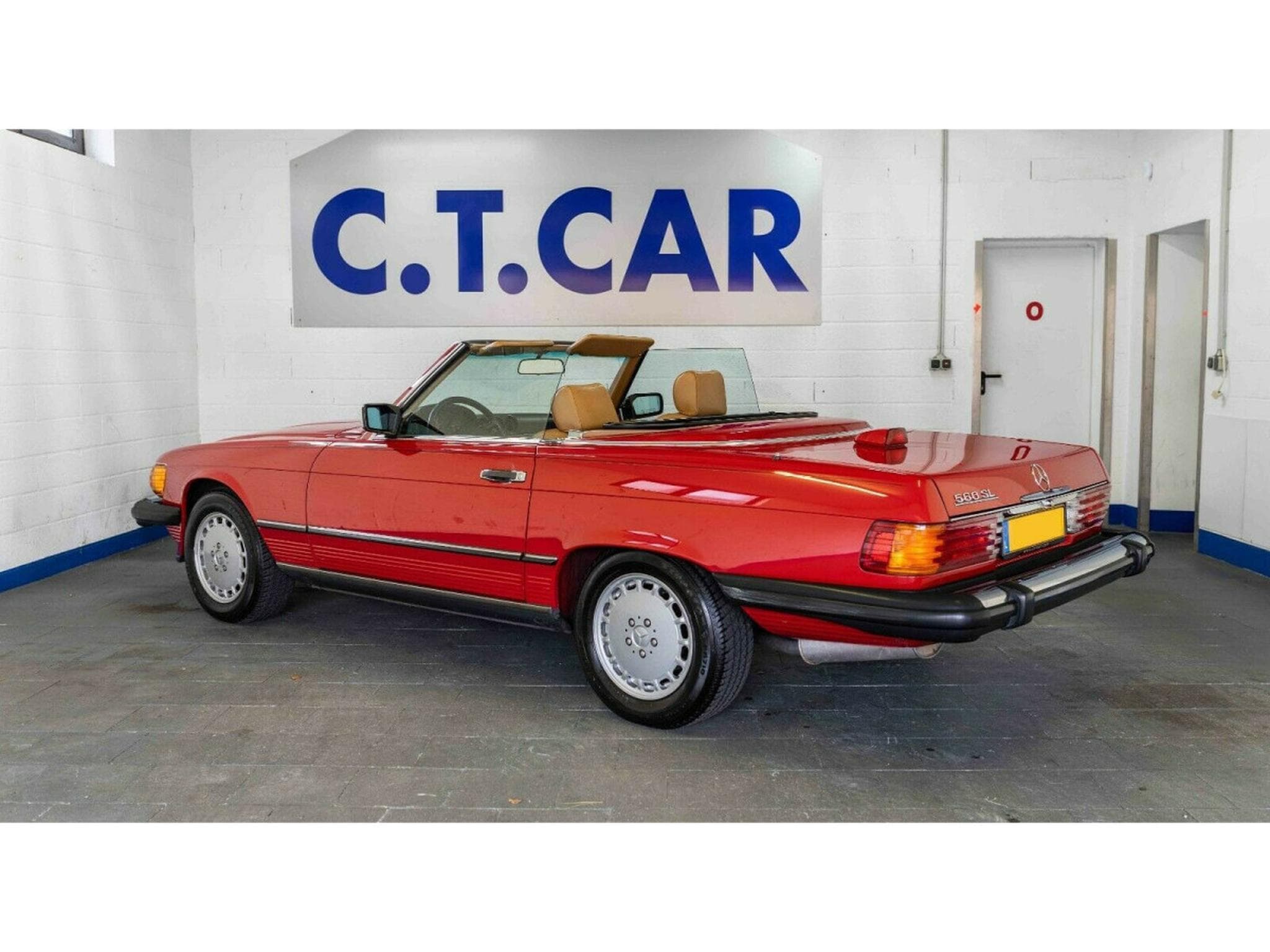 Mercedes SL 560 R107 (1987) - Photo 7