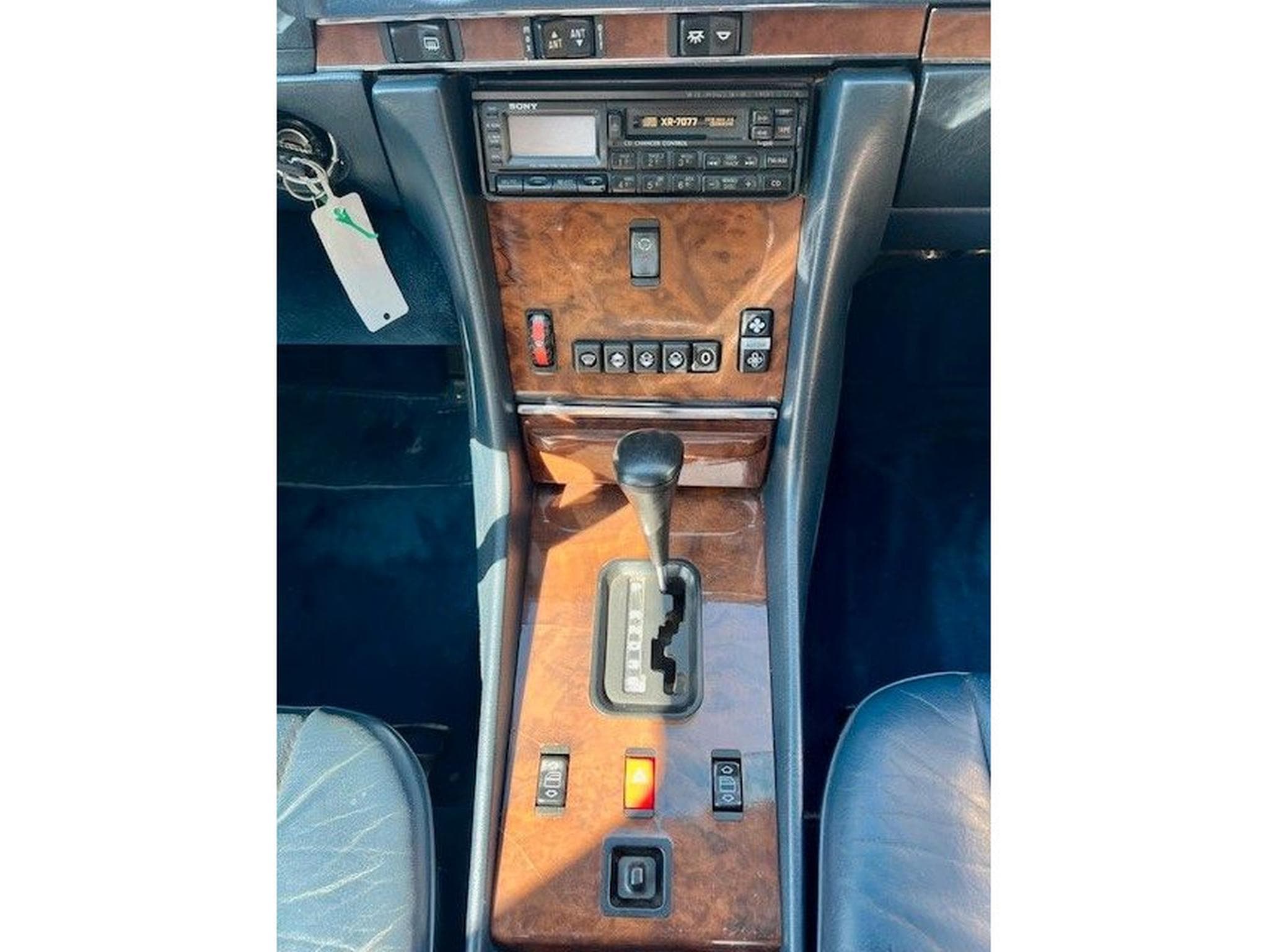 Mercedes SL 560 R107- top Zustand - 2 HAND (1988) - Photo 6
