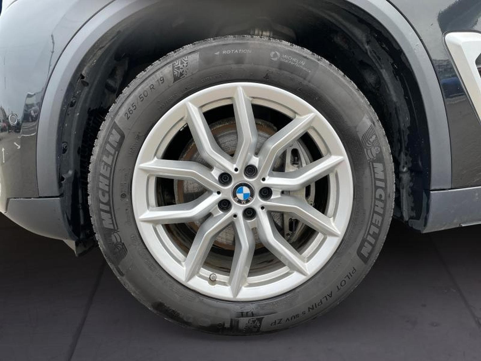 BMW X5 X5 xDrive40i (2023) - Photo 8