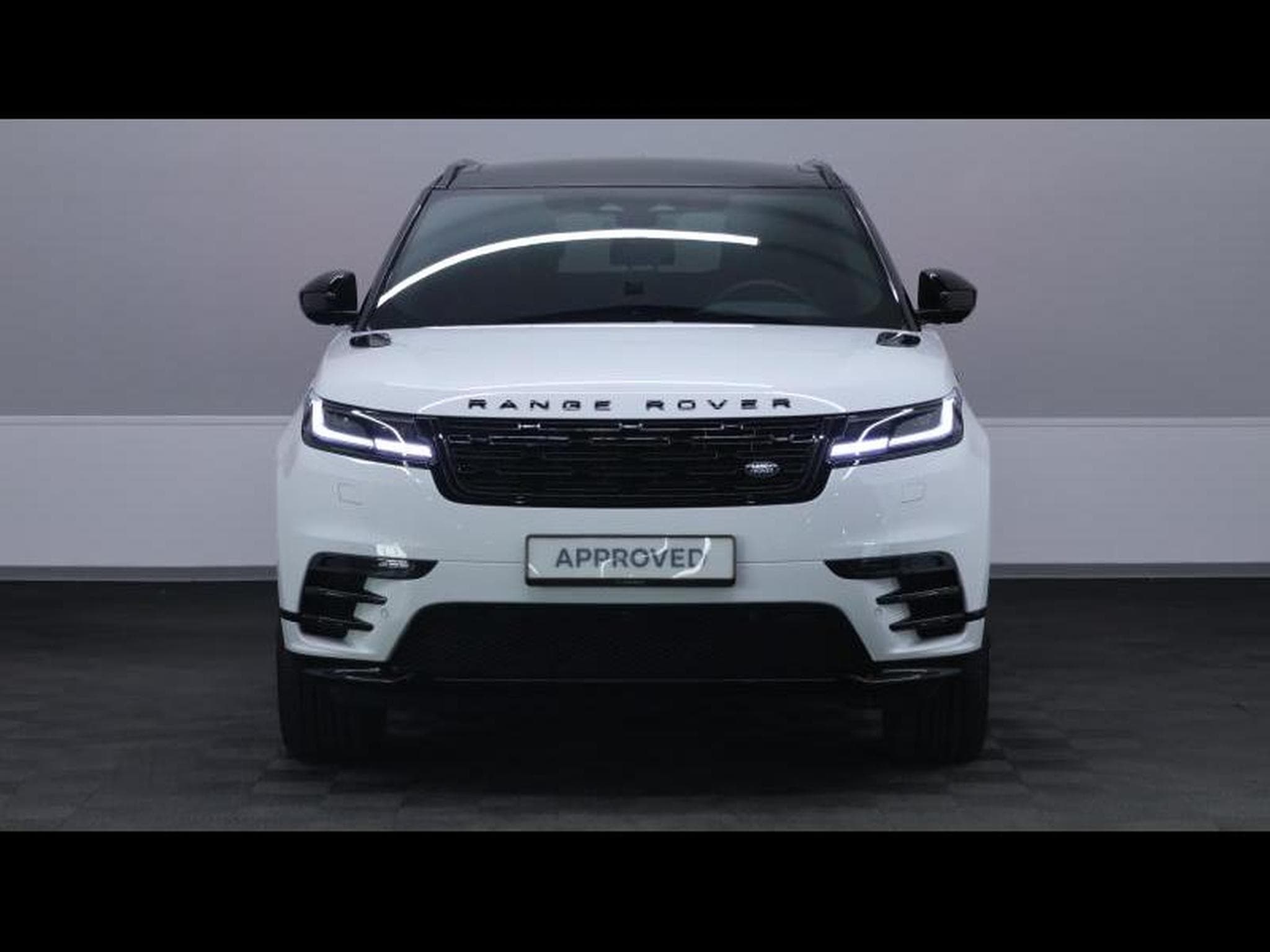 Land-Rover Range Rover Velar D200 Dynamic SE (2025) - Photo 2