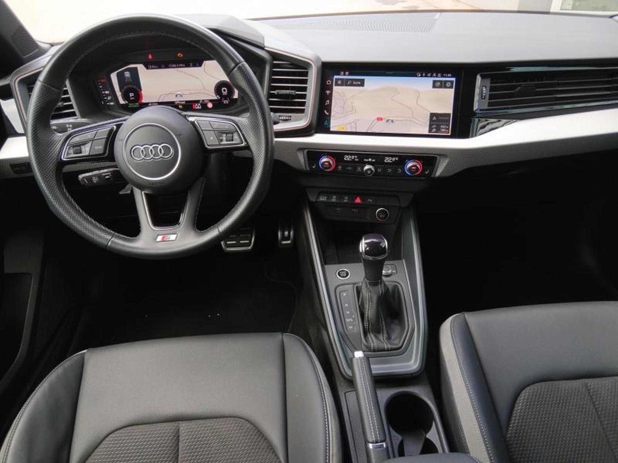 Audi A1 Sportback S-line 40 TFSI s-tronic (2022) - Photo 8