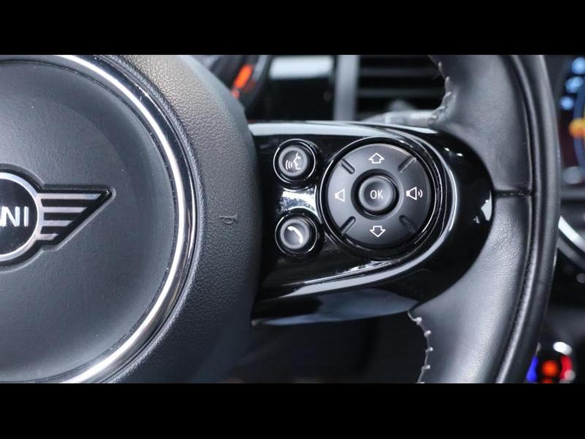 MINI Cooper 1.5 136 hatch 3 portes (2020) - Photo 18
