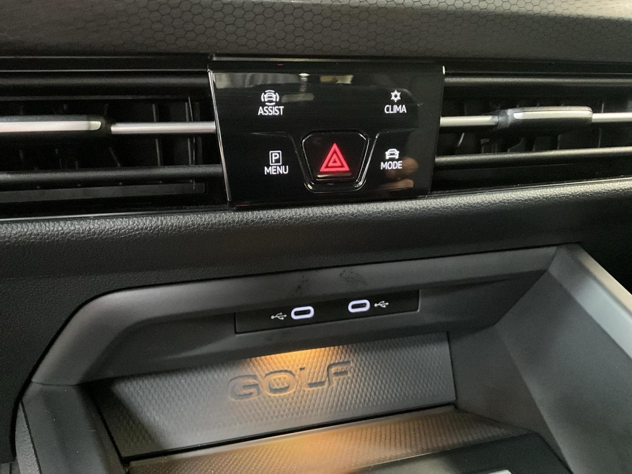 VW Golf GTI+BVM+Pano+Soundsystem+LM18+Navi (2021) - Photo 20