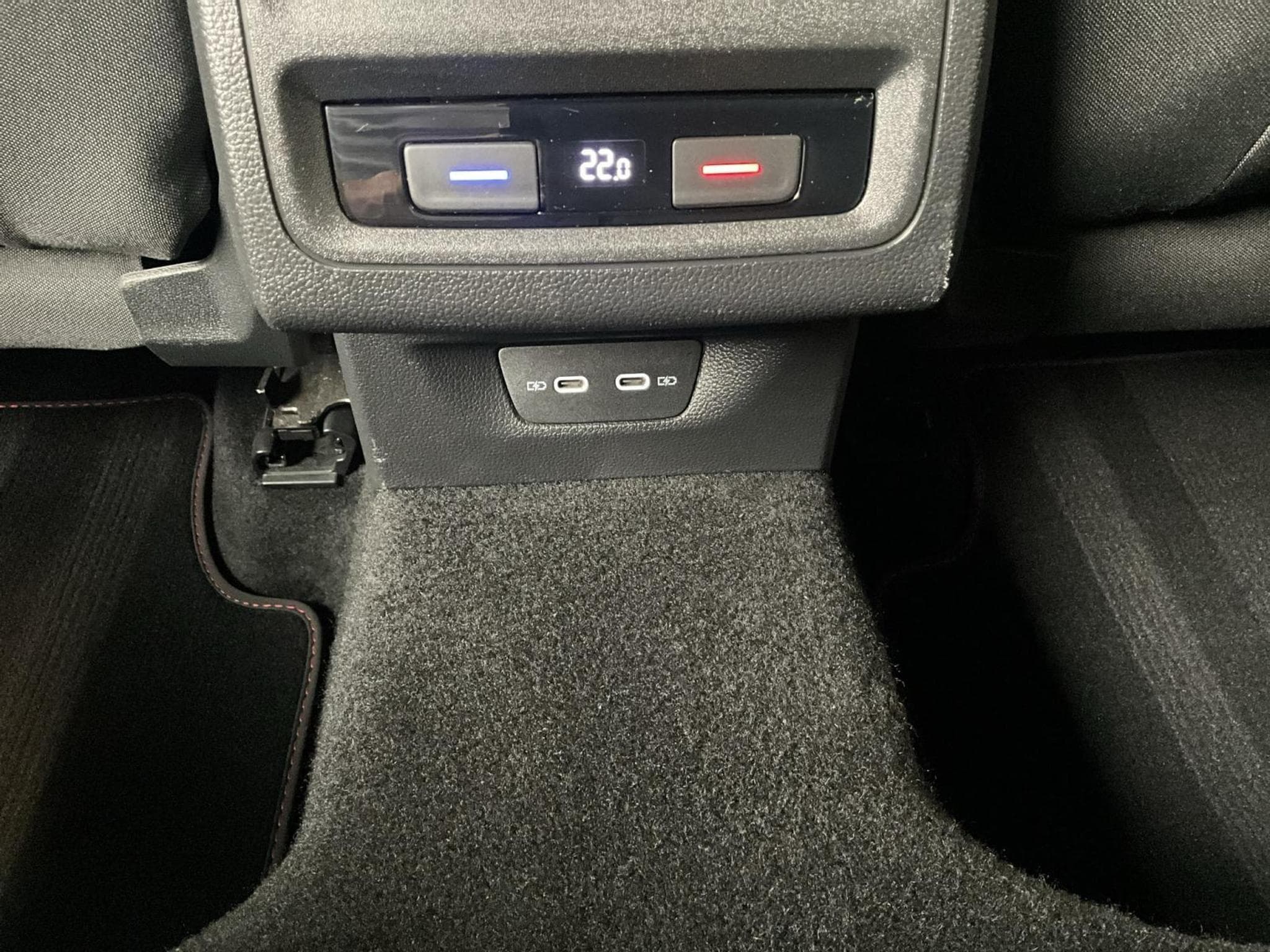 VW Golf GTI+BVM+Pano+Soundsystem+LM18+Navi (2021) - Photo 21