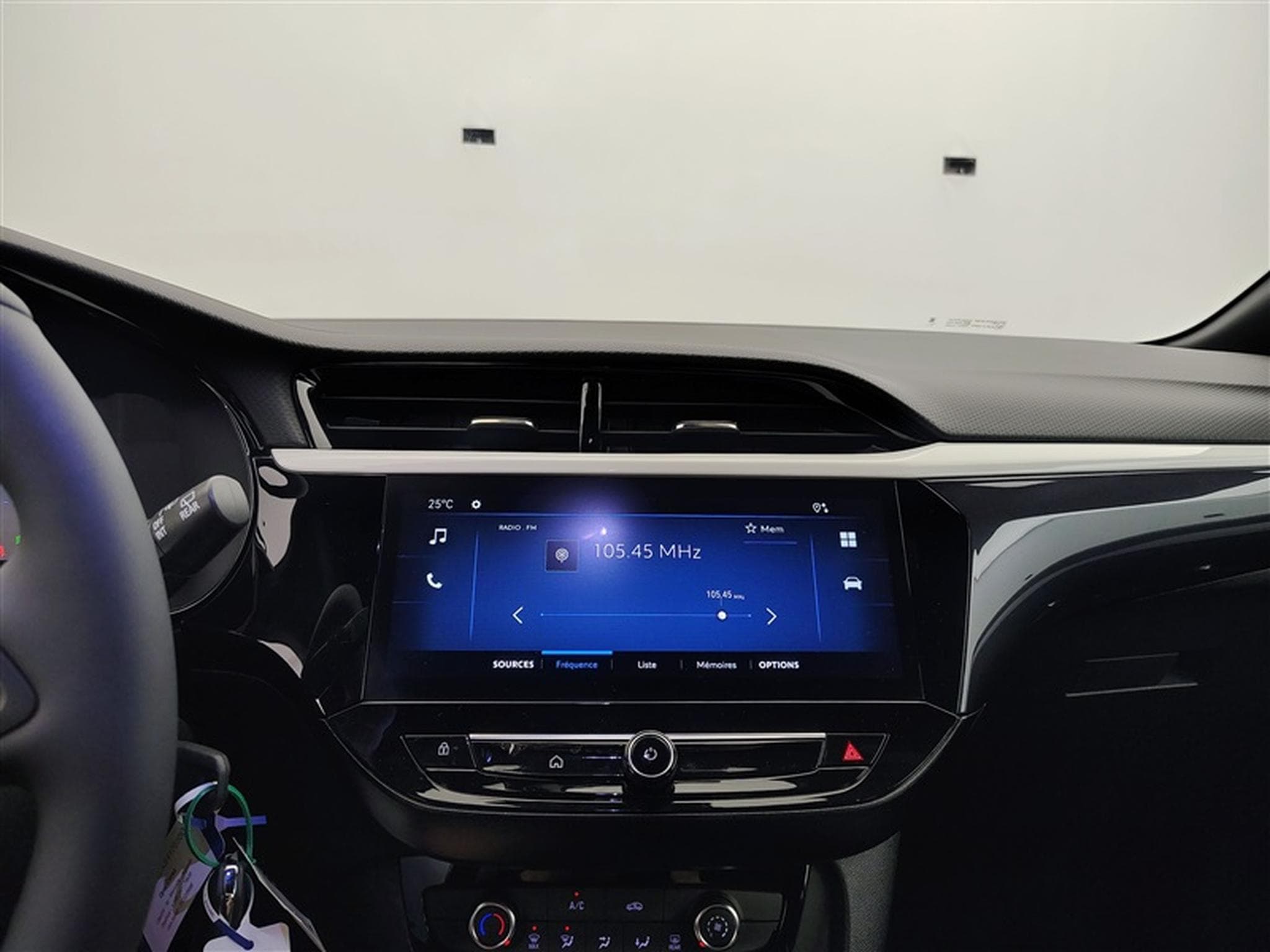 Opel Corsa 1.2 Turbo 100Cv GS CARPLAY / CAMERA / FULL LED / ALU (2025) - Photo 11