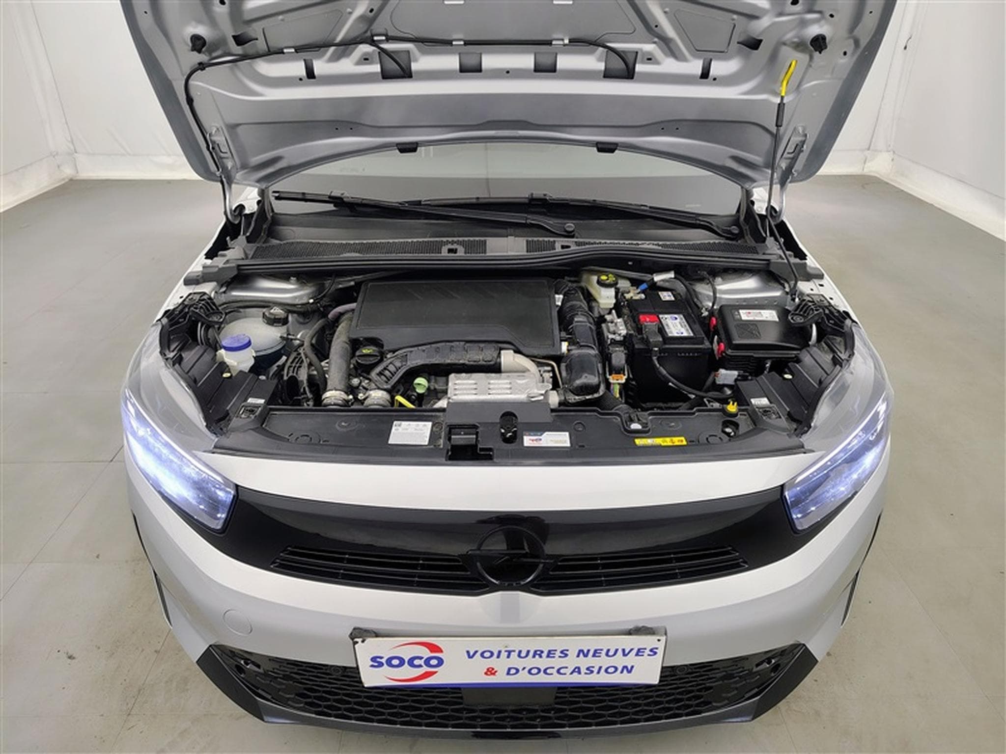 Opel Corsa 1.2 Turbo 100Cv GS CARPLAY / CAMERA / FULL LED / ALU (2025) - Photo 19