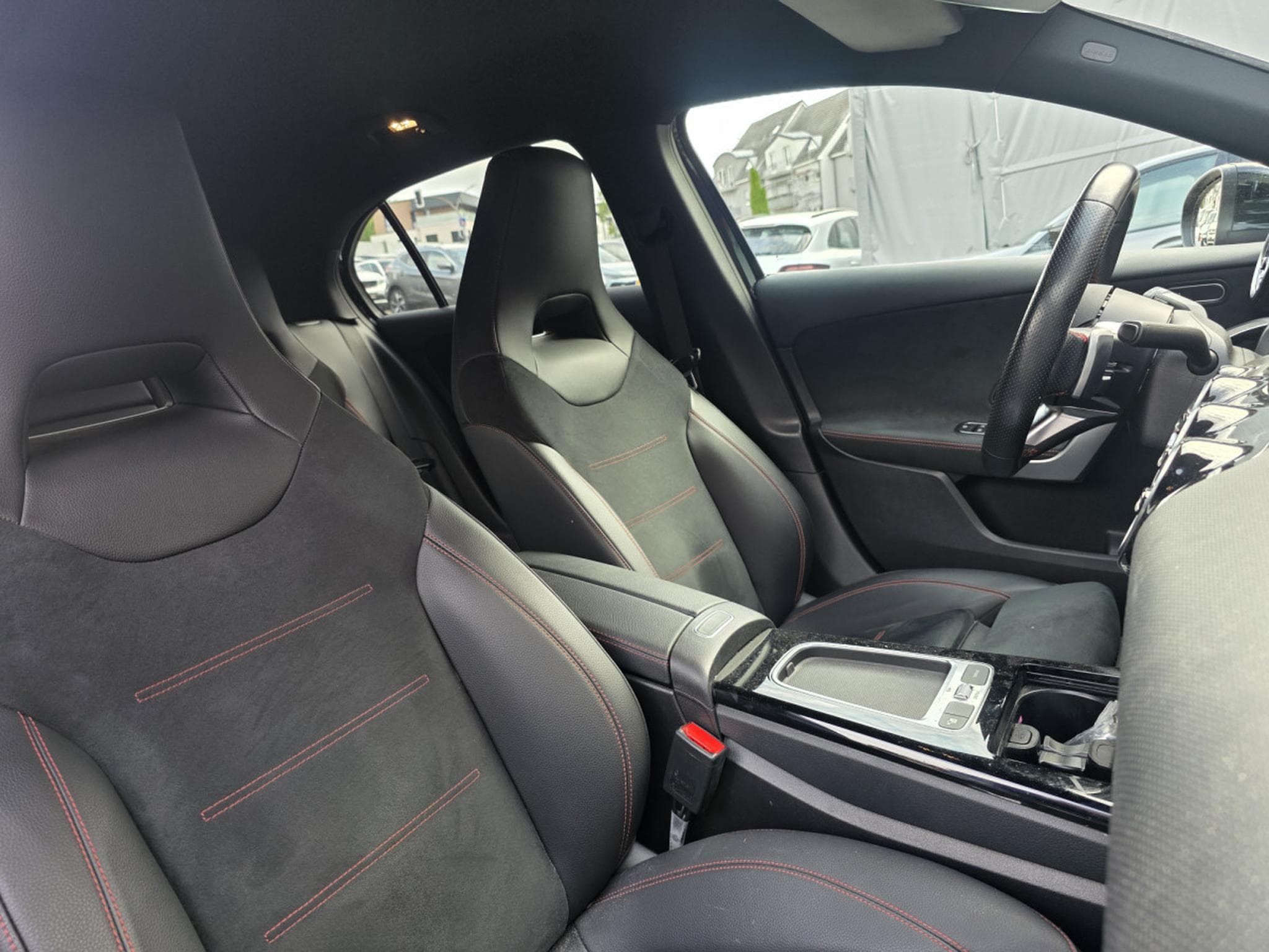 Mercedes A 200 A 200 AMG 163 cv Auto  Navi Led (2023) - Foto 9