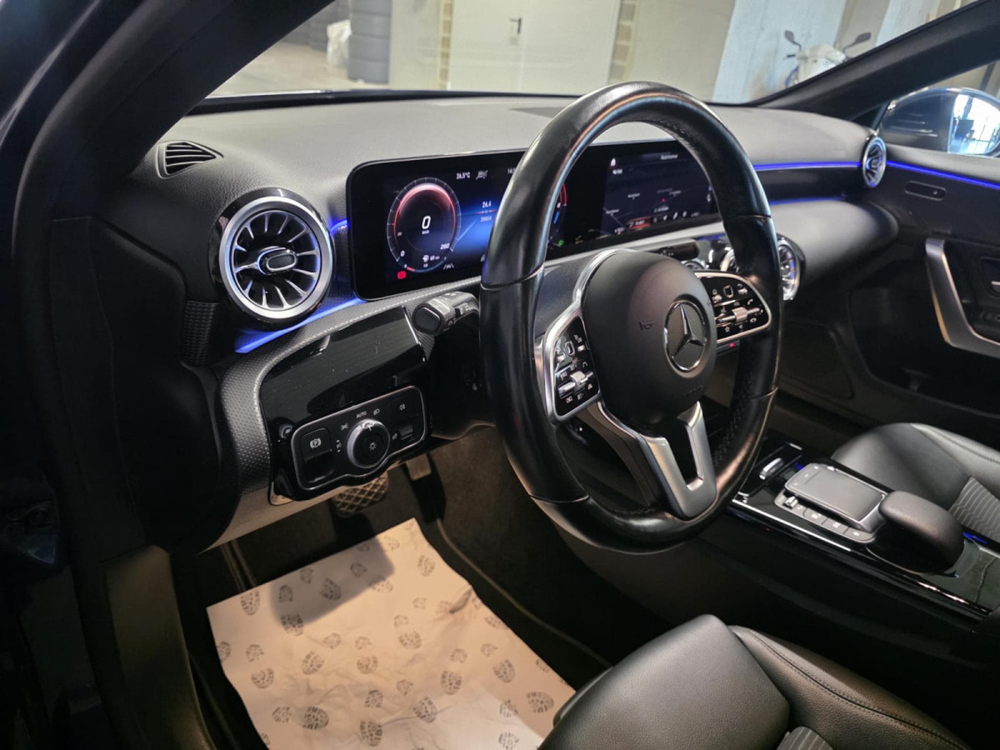 Mercedes A 250 e Plug in PROGRESSIVE LINE PANO CUIR NAVI 1 HAND (2022) - Foto 13